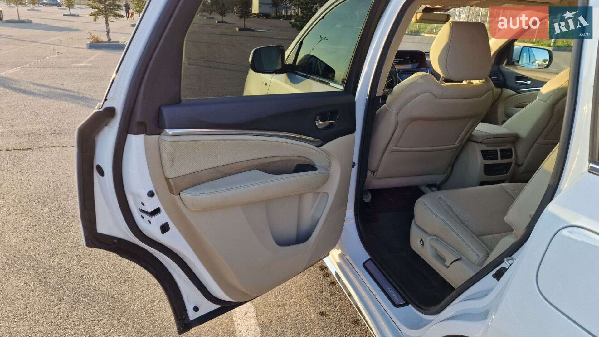 Acura MDX 2019 VIN 5J8YD7H55LL000712 фото оголошення 15 з 18