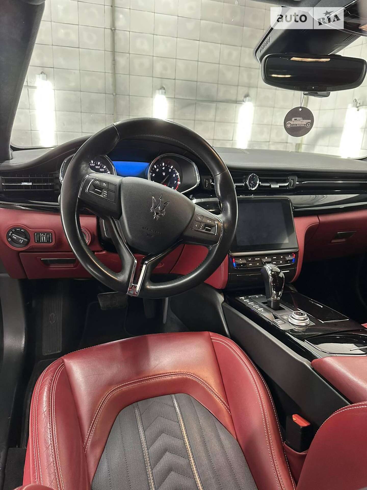 Maserati Quattroporte 2017 VIN ZAM56YPL6J1259876 фото оголошення 7 з 37