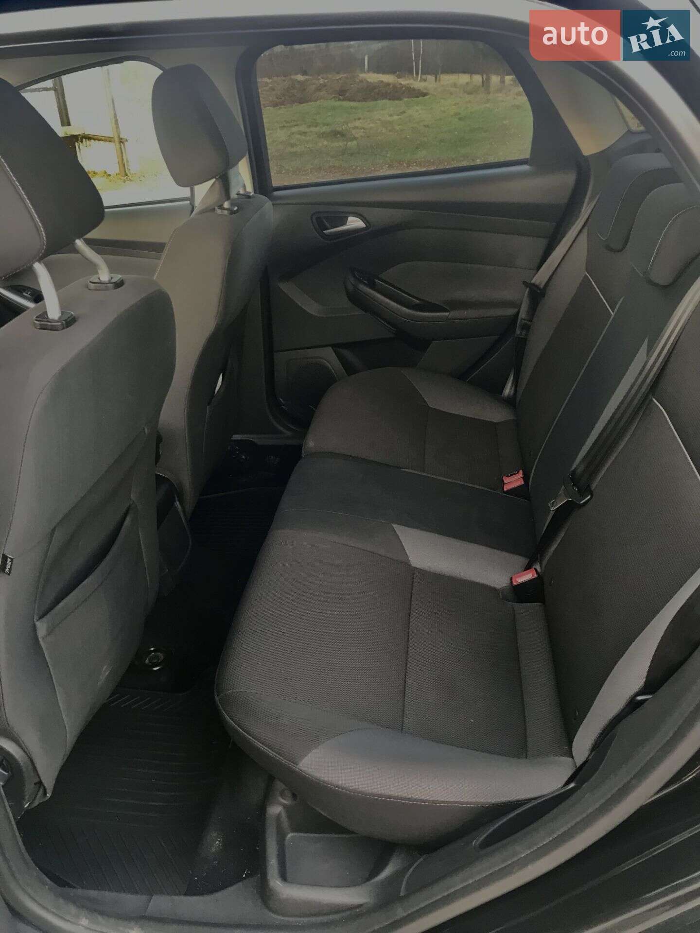 Ford Focus 2011 VIN WF0LXXGCBLBT86077 фото оголошення 11 з 30