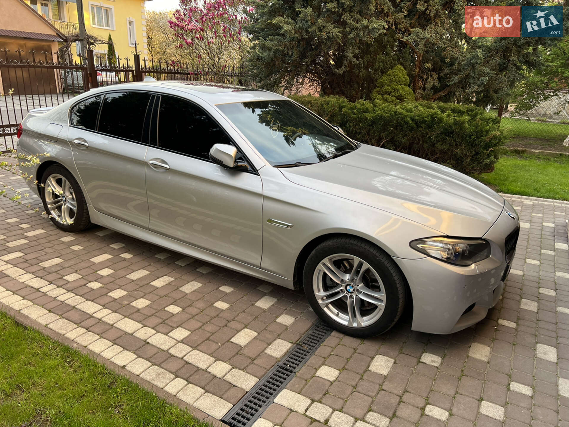 BMW 5 Series 2015 VIN WBA5A7C58FD625618 фото оголошення 3 з 24