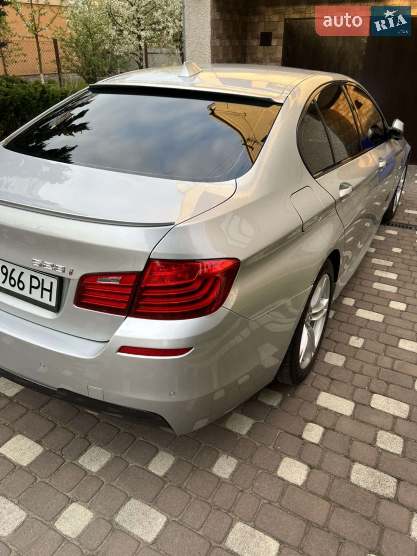 BMW 5 Series 2015 VIN WBA5A7C58FD625618 фото оголошення 8 з 24
