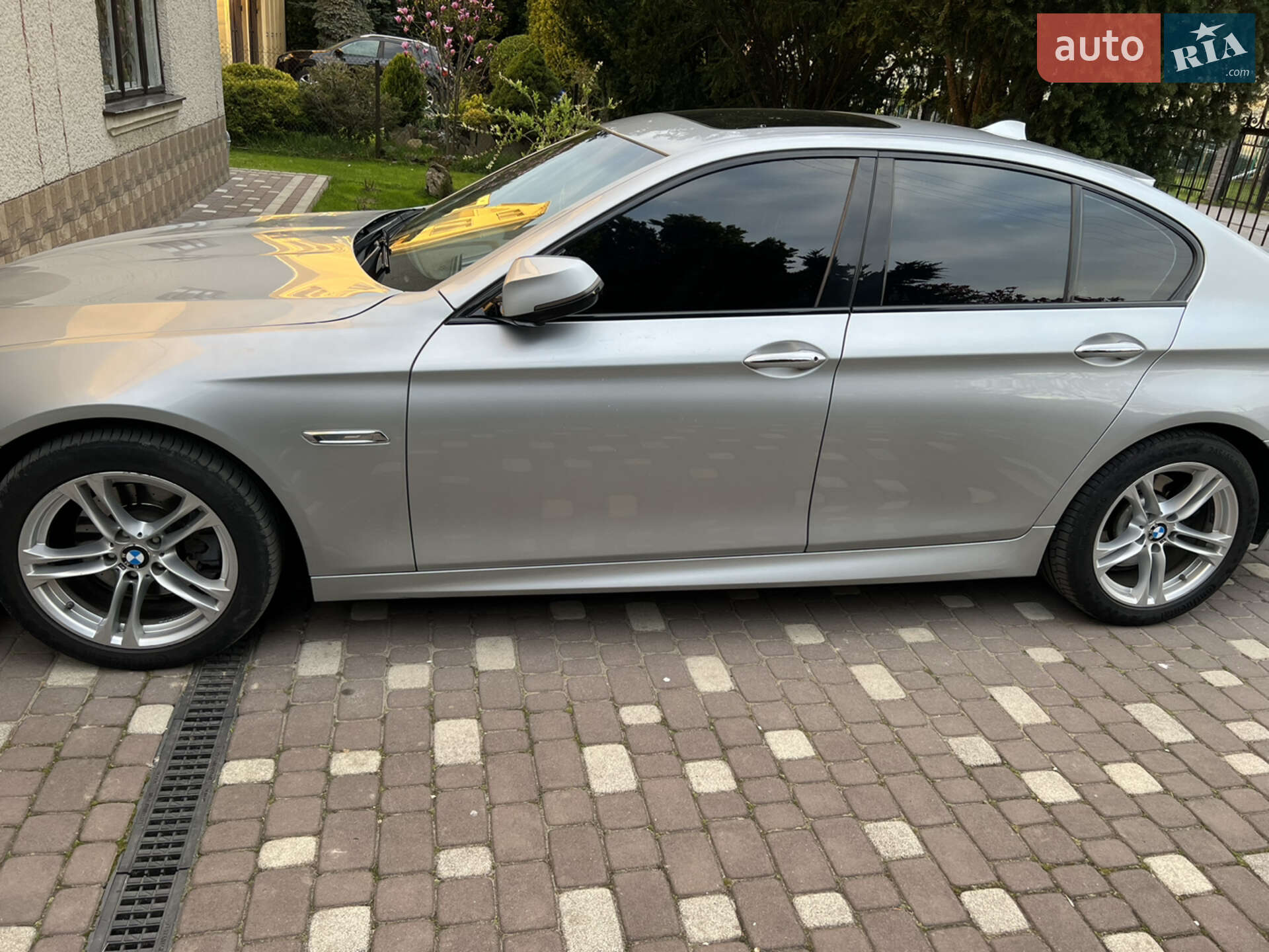 BMW 5 Series 2015 VIN WBA5A7C58FD625618 фото оголошення 16 з 24