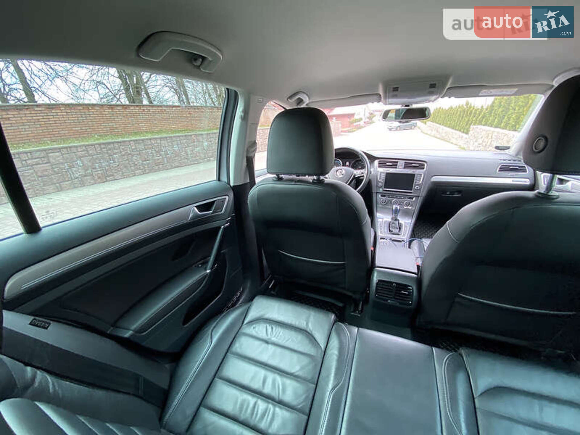 Volkswagen e-Golf 2015 VIN WVWZZZAUZFW911468 фото оголошення 14 з 44