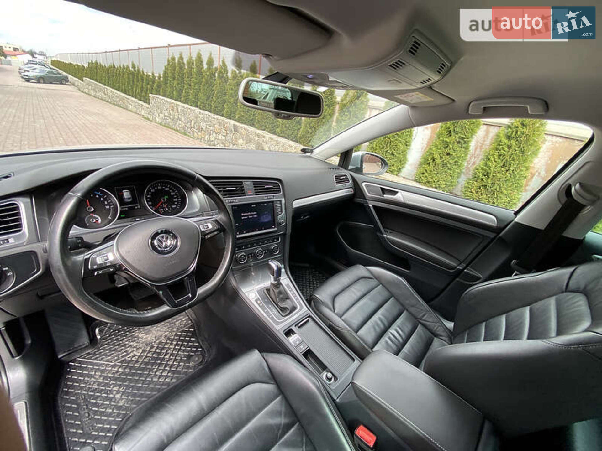 Volkswagen e-Golf 2015 VIN WVWZZZAUZFW911468 фото оголошення 36 з 44