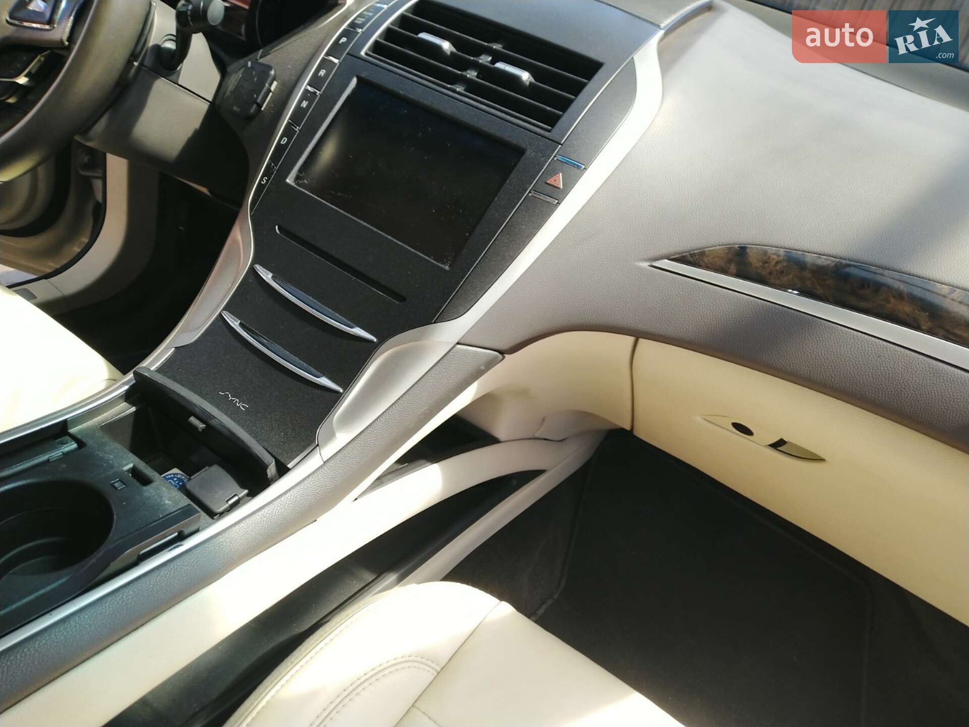Lincoln MKZ 2015 VIN 3LN6L2G99FR620321 фото оголошення 12 з 27