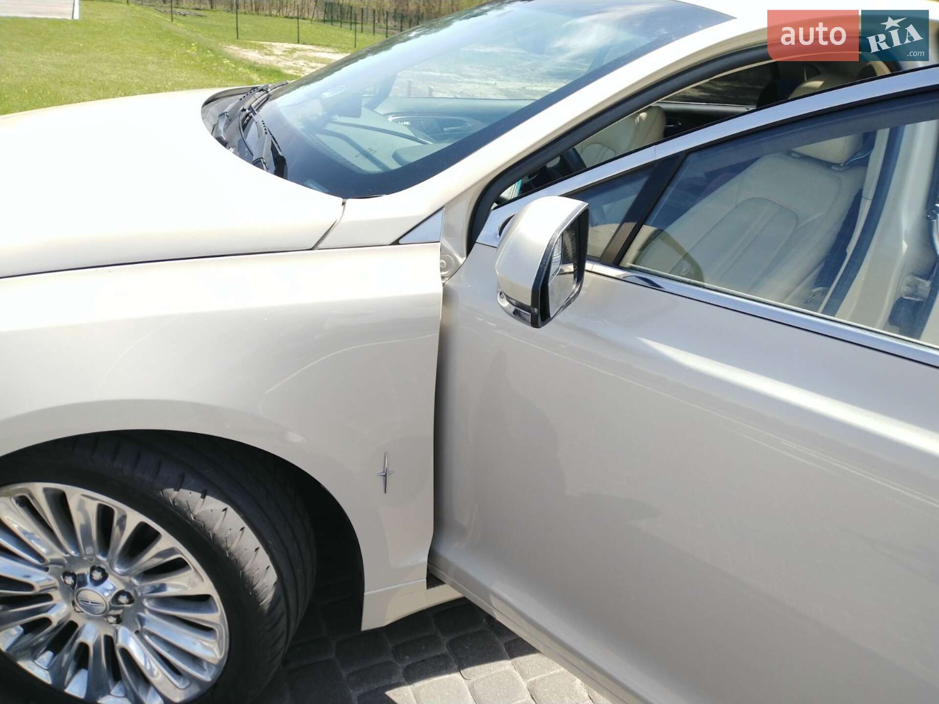 Lincoln MKZ 2015 VIN 3LN6L2G99FR620321 фото оголошення 16 з 27