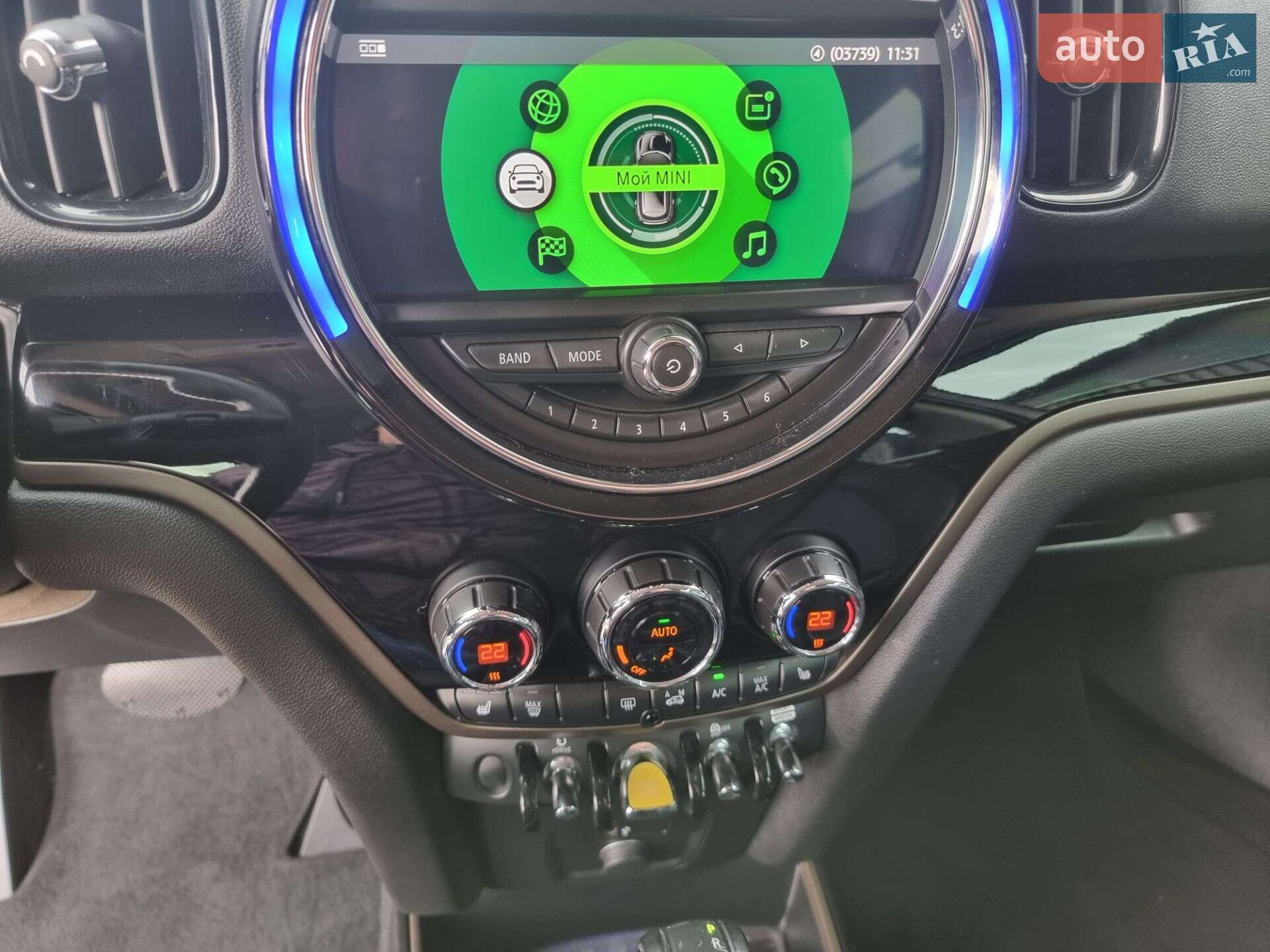 Mini Countryman 2018 VIN WMZYU7C55K3F94550 фото оголошення 33 з 38