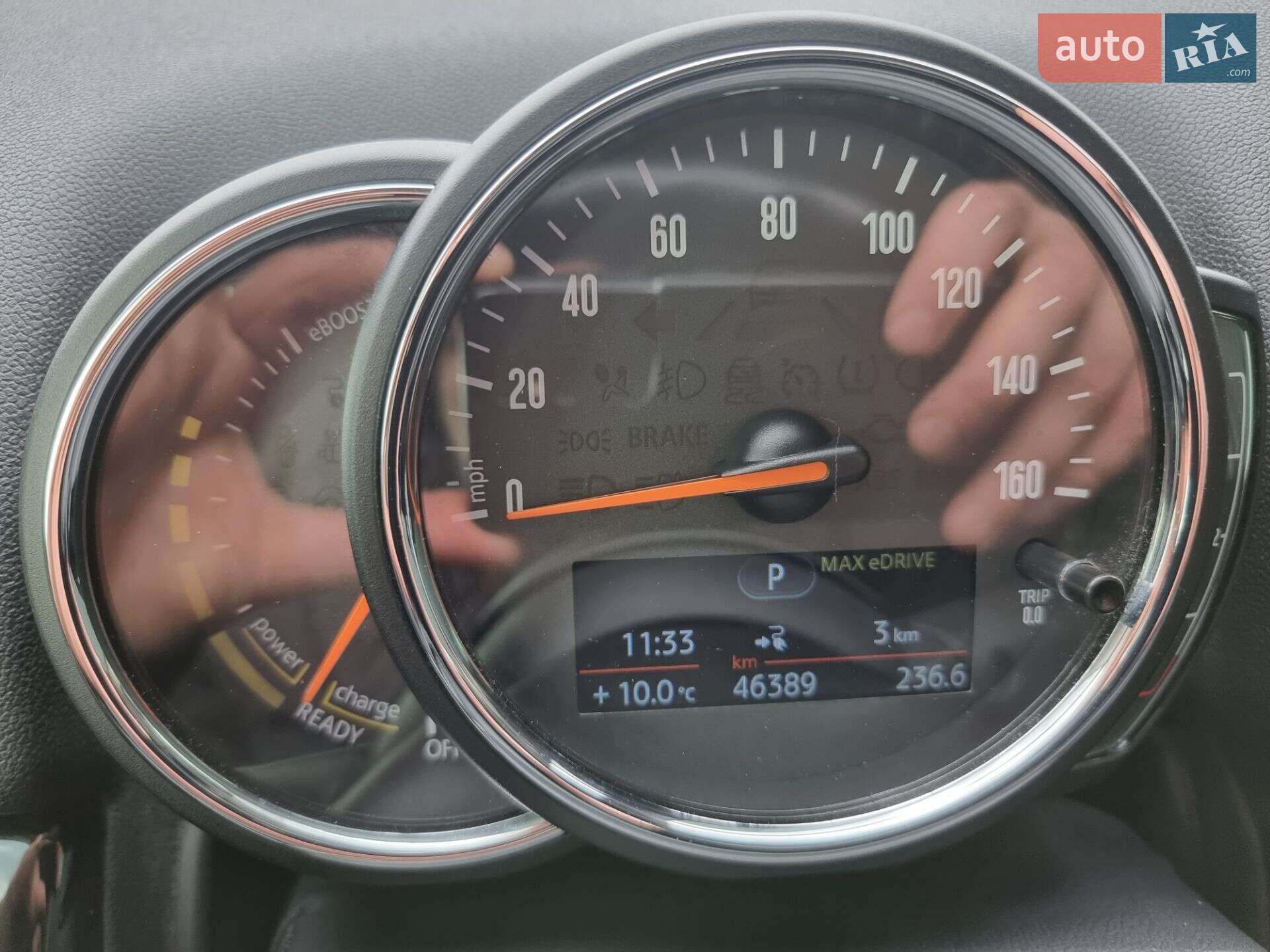 Mini Countryman 2018 VIN WMZYU7C55K3F94550 фото оголошення 34 з 38