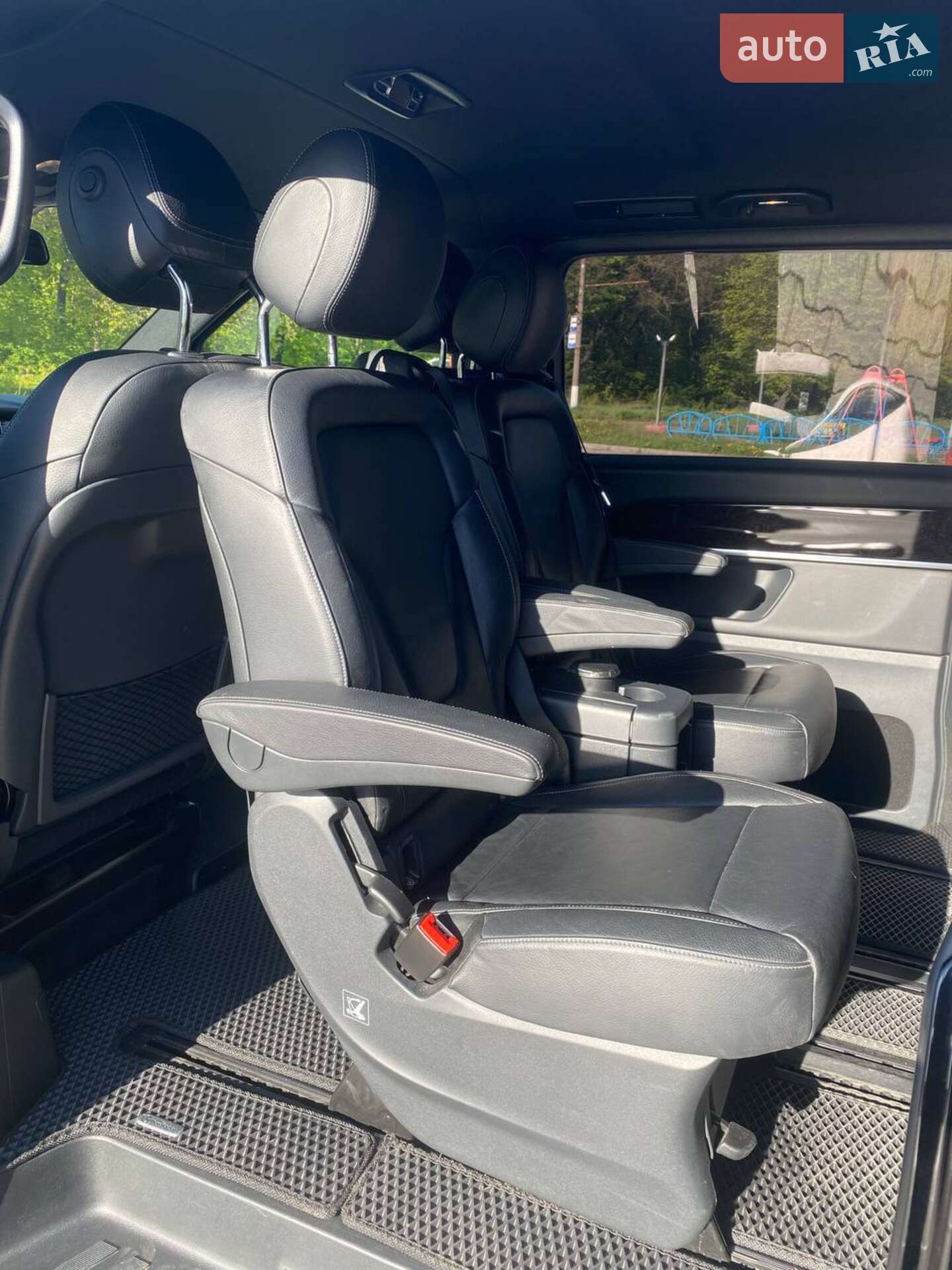 Mercedes-Benz V-Class 2015 VIN WDF44781313067227 фото оголошення 9 з 17