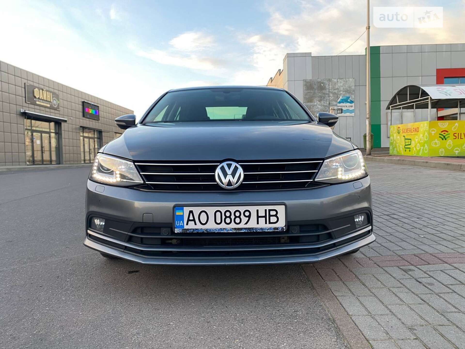 Volkswagen Jetta 2017 VIN WVWZZZ16ZHM028771 фото оголошення 9 з 22