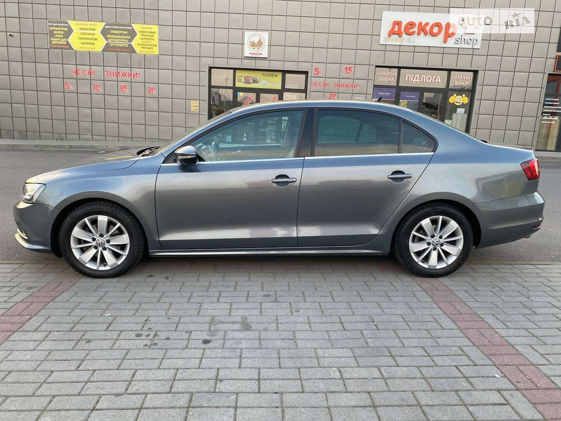 Volkswagen Jetta 2017 VIN WVWZZZ16ZHM028771 фото оголошення 2 з 22