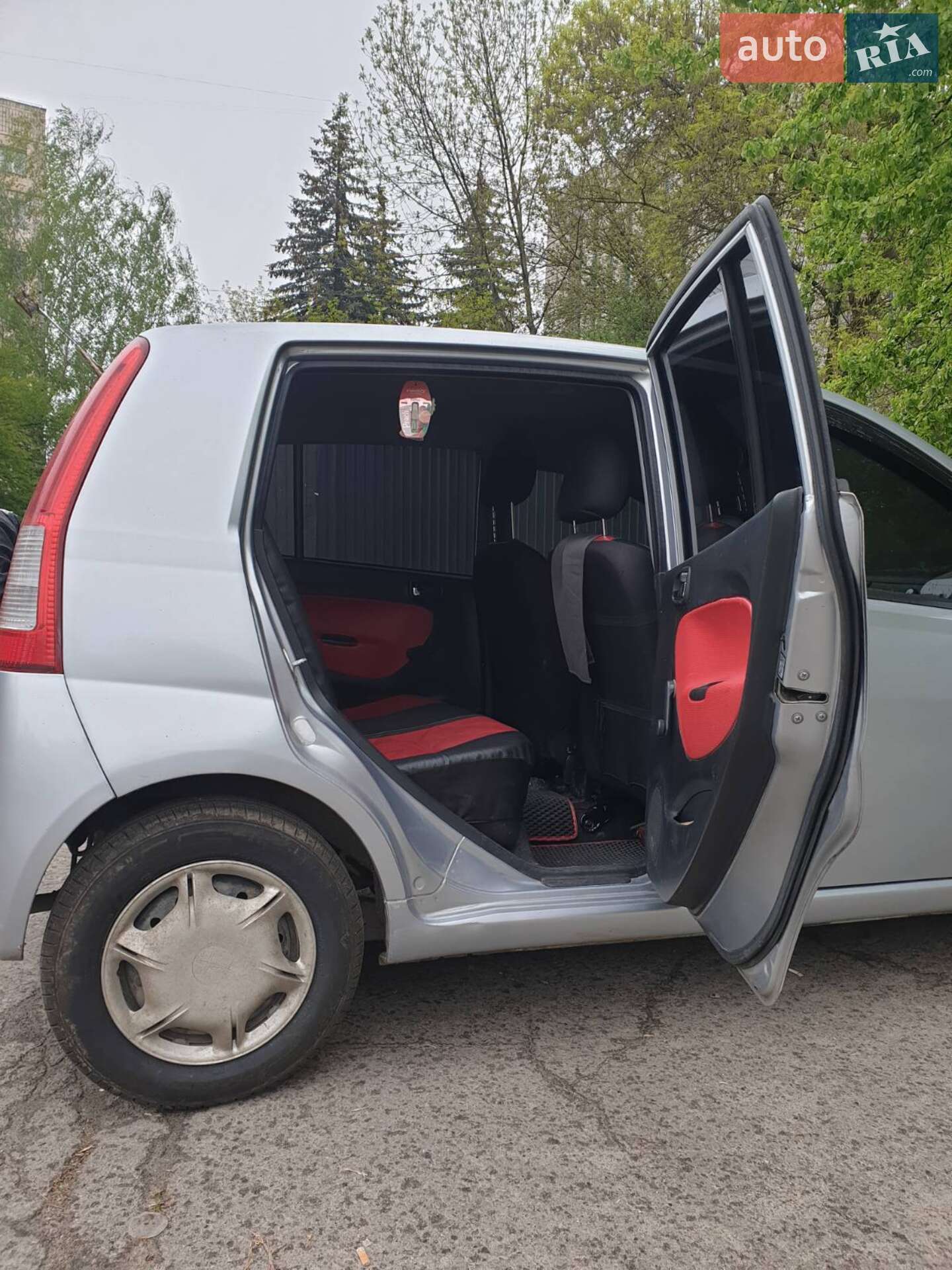 Daihatsu Cuore 2005 VIN JDAL251S001043032 фото оголошення 7 з 12