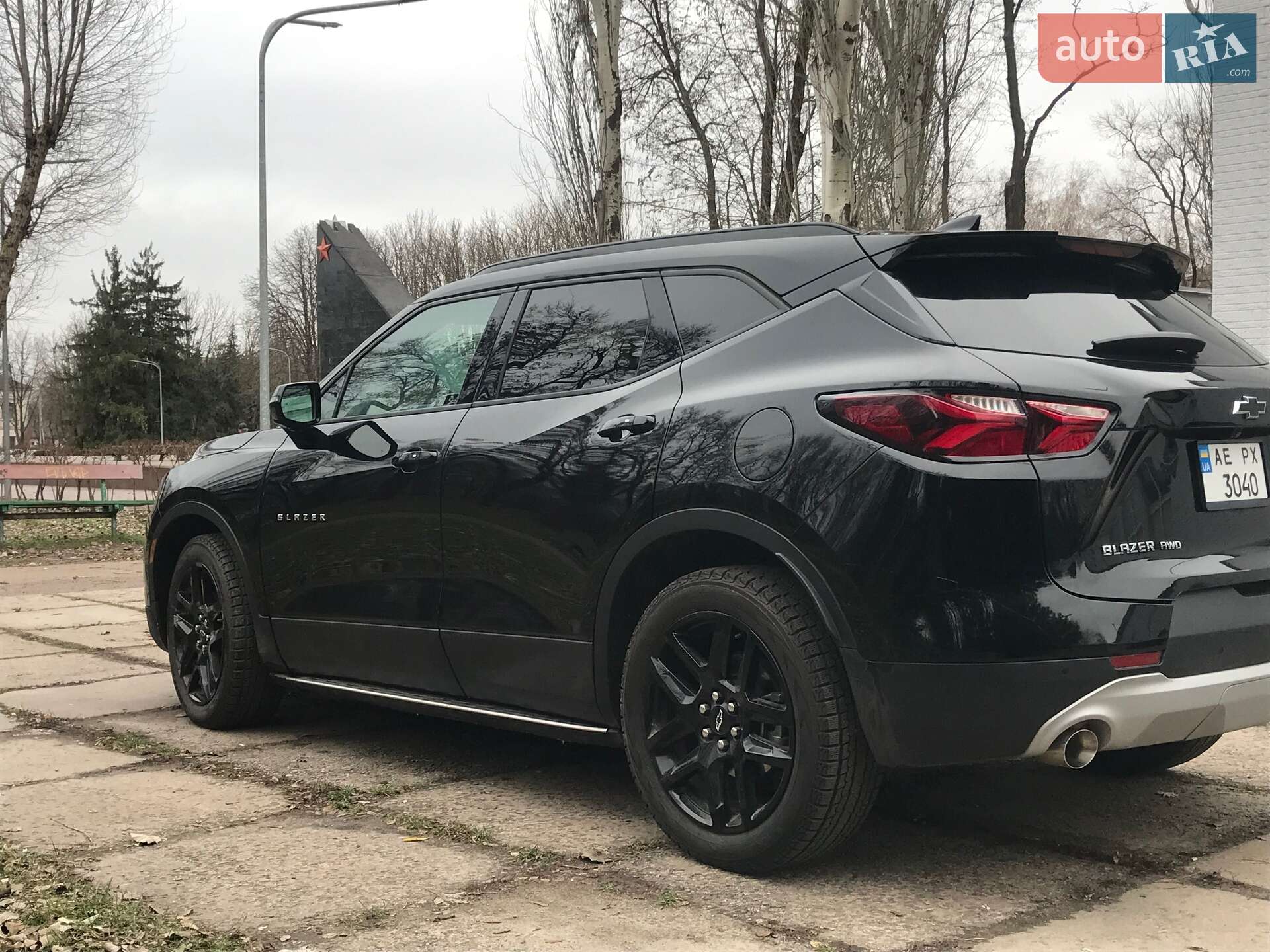 Chevrolet Blazer 2020 VIN 3GNKBHRS7LS634660 фото оголошення 4 з 5