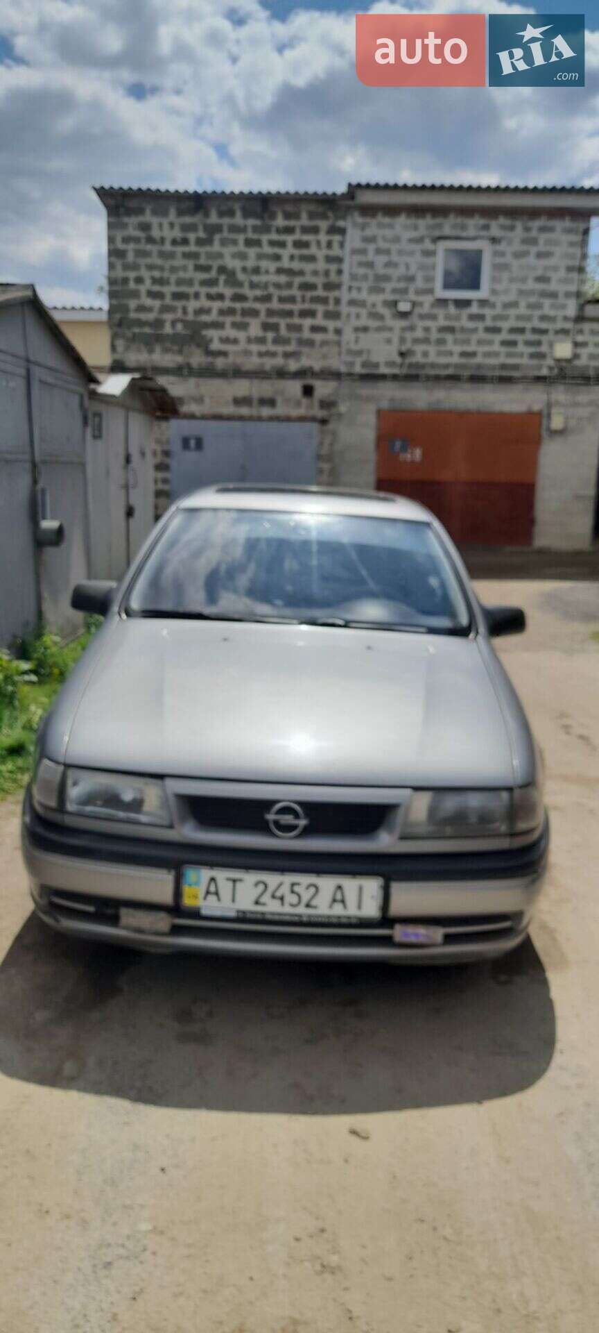 Opel Vectra 1993 VIN W0L000087P7547668 фото оголошення 2 з 19
