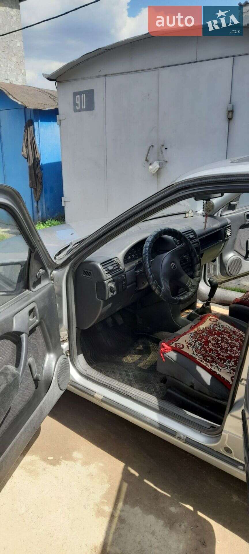 Opel Vectra 1993 VIN W0L000087P7547668 фото оголошення 8 з 19