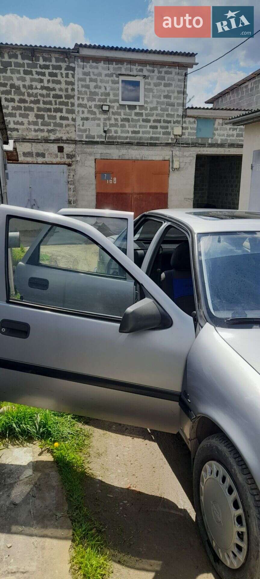 Opel Vectra 1993 VIN W0L000087P7547668 фото оголошення 16 з 19