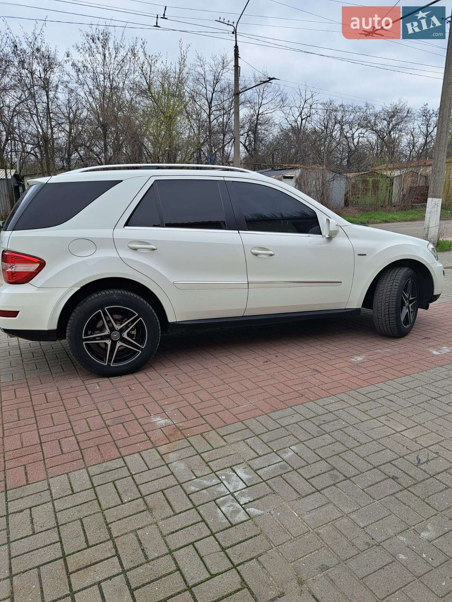 Mercedes-Benz M-Class 2010 VIN WDC1641241A581840 фото оголошення 4 з 8