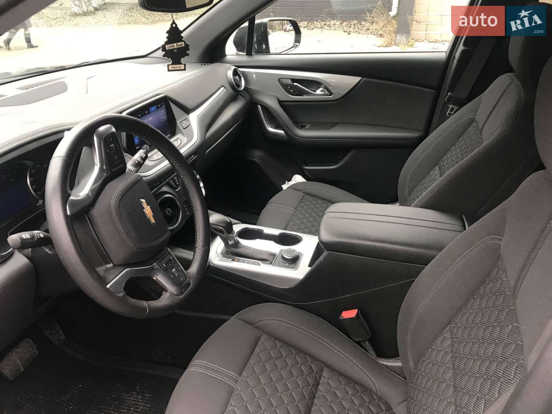 Chevrolet Blazer 2020 VIN 3GNKBHRS7LS634660 фото оголошення 4 з 8
