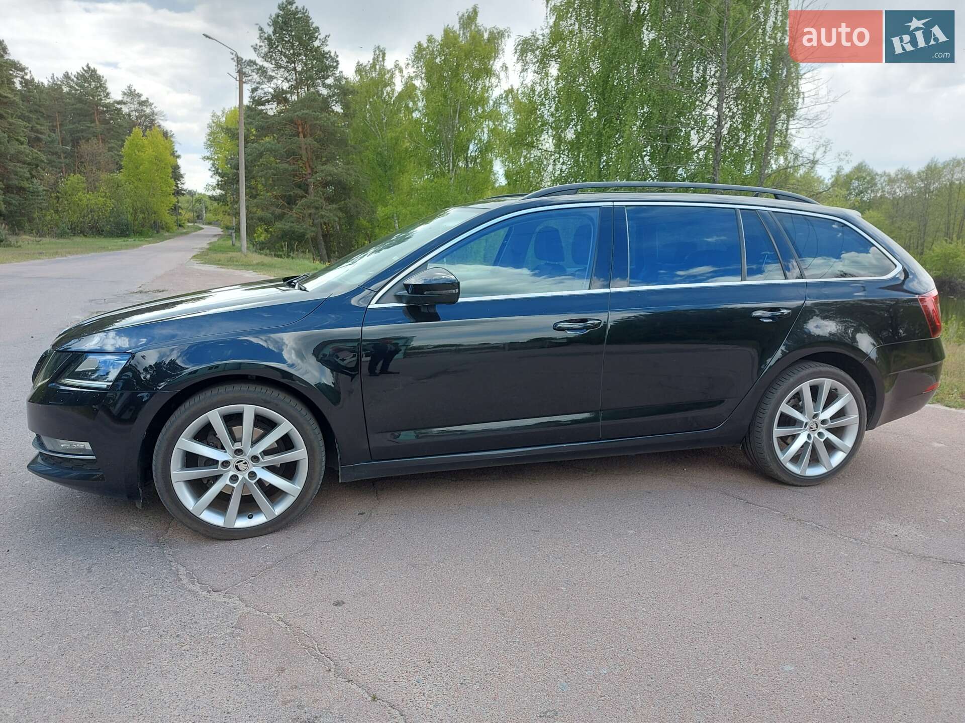 Skoda Octavia 2017 VIN TMBJJ7NE6J0031687 фото оголошення 3 з 4