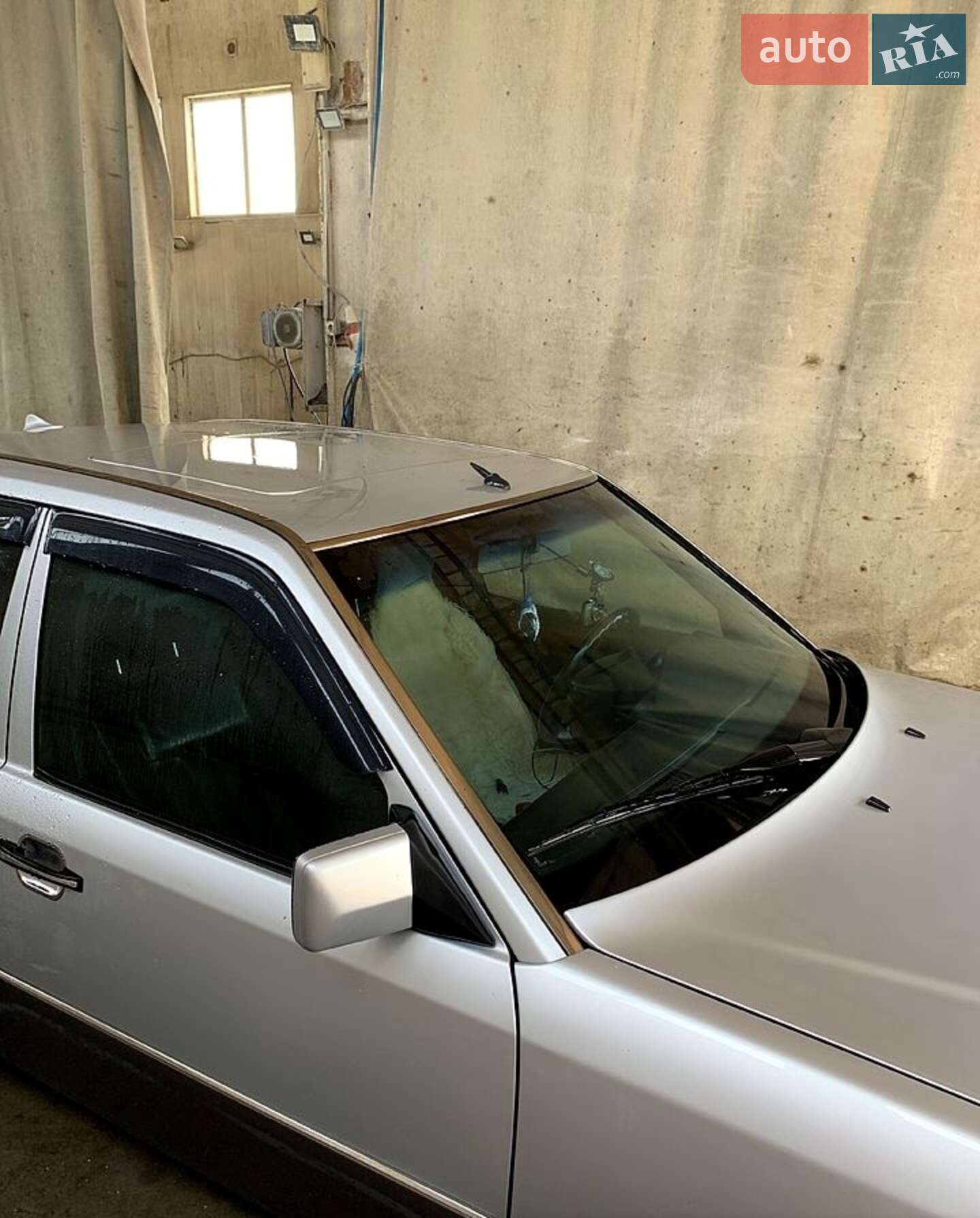 Mercedes-Benz E-Class 1995 VIN WDB1241311C023351 фото оголошення 19 з 22