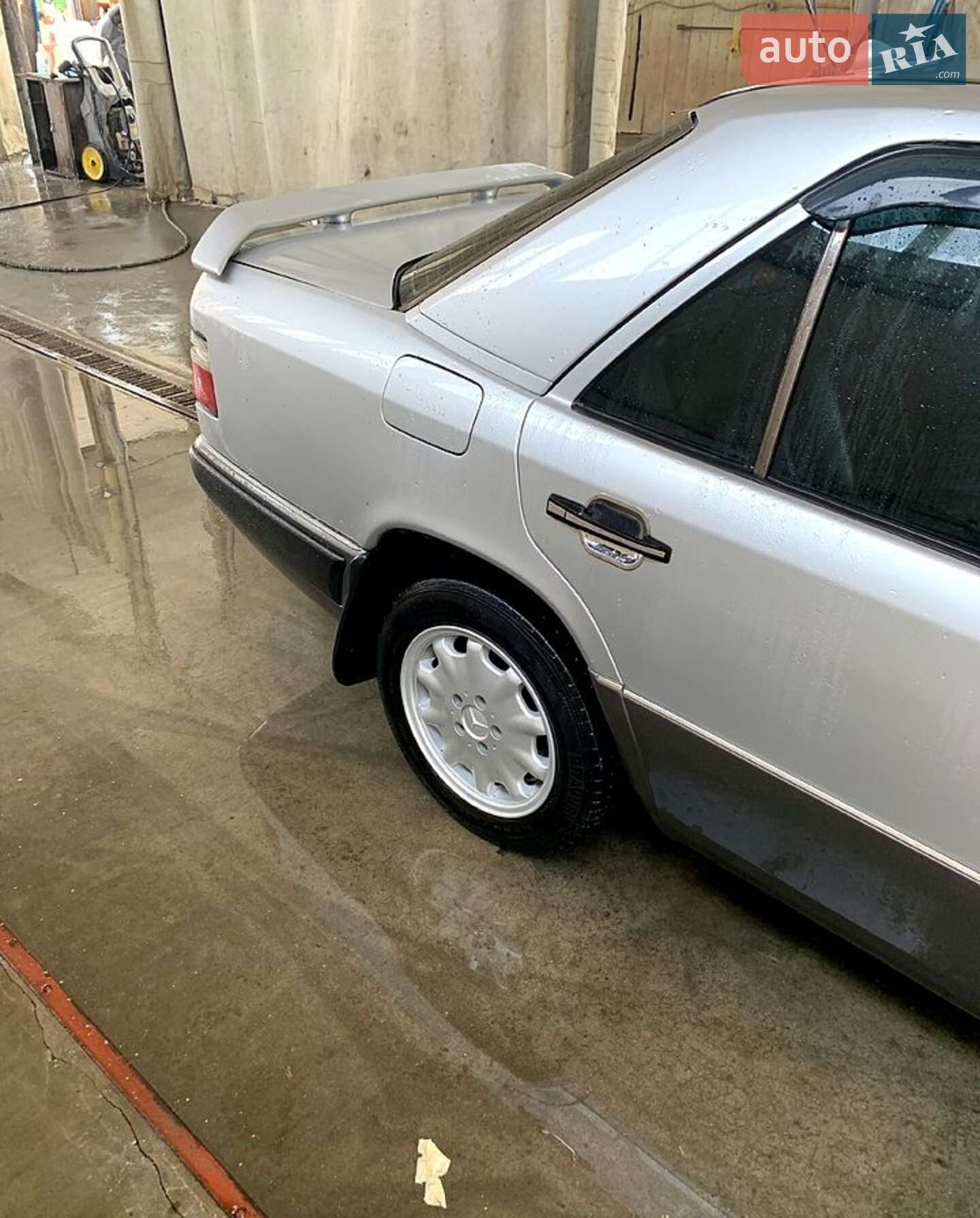 Mercedes-Benz E-Class 1995 VIN WDB1241311C023351 фото оголошення 20 з 22