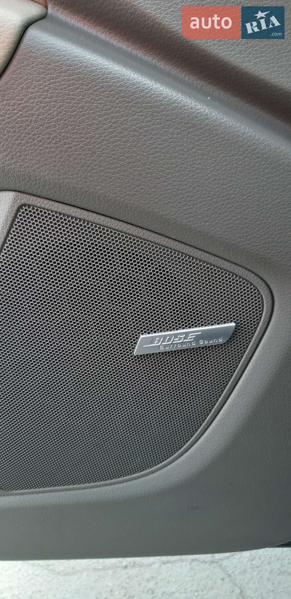Audi Q7 2011 VIN WA1LGAFE9CD003200 фото оголошення 3 з 26