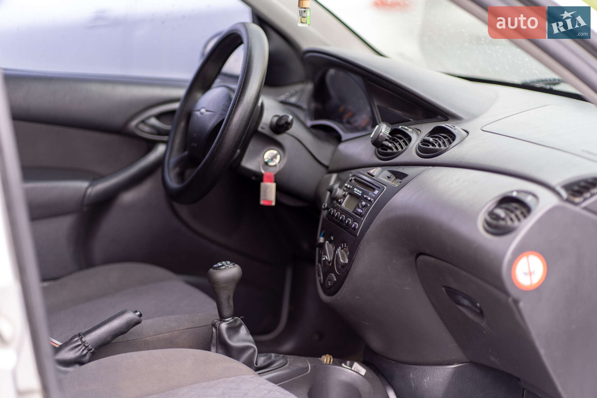 Ford Focus 2001 VIN WF0AXXWPDA1C23642 фото оголошення 13 з 18