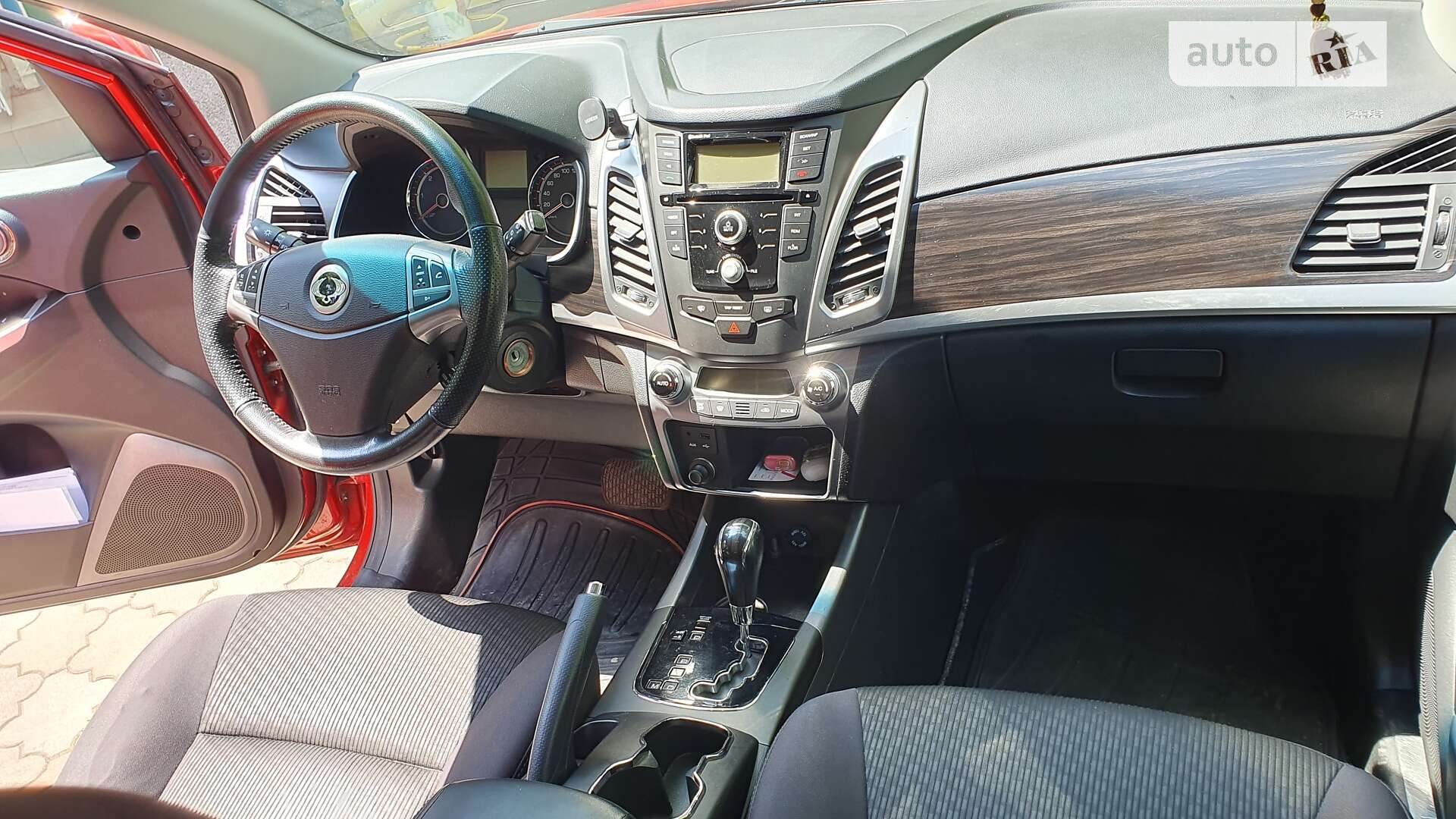 SsangYong Korando 2014 VIN Y7WCK4SA4E0032847 фото оголошення 3 з 16