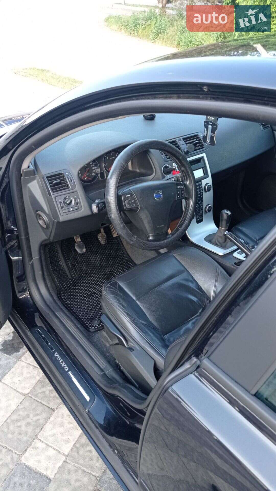 Volvo S40 2011 VIN YV1MS84F1B2548164 фото оголошення 4 з 18