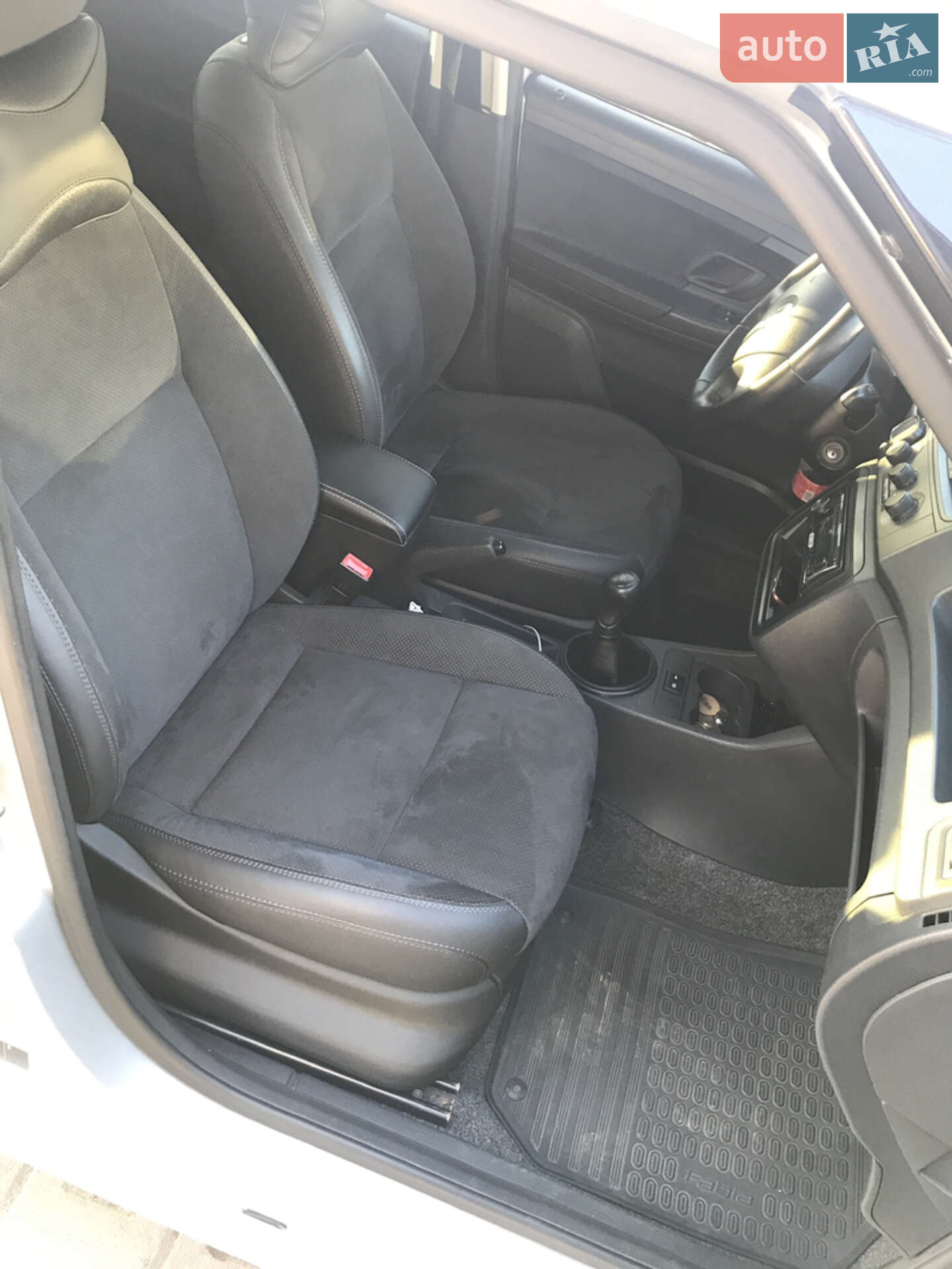 Skoda Fabia 2008 VIN TMBAH15J99B500311 фото оголошення 19 з 20