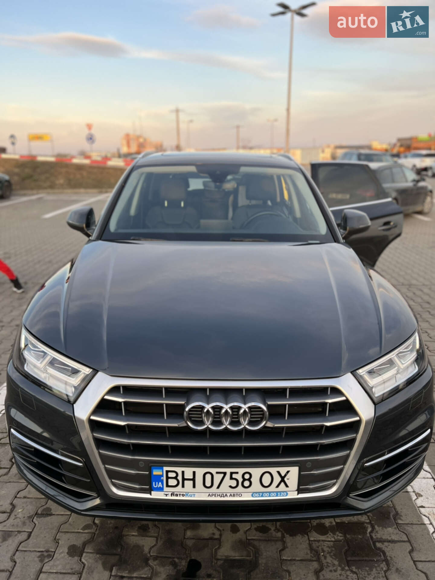Audi Q5 2018 VIN WA1BNAFY3J2247574 фото оголошення 5 з 20