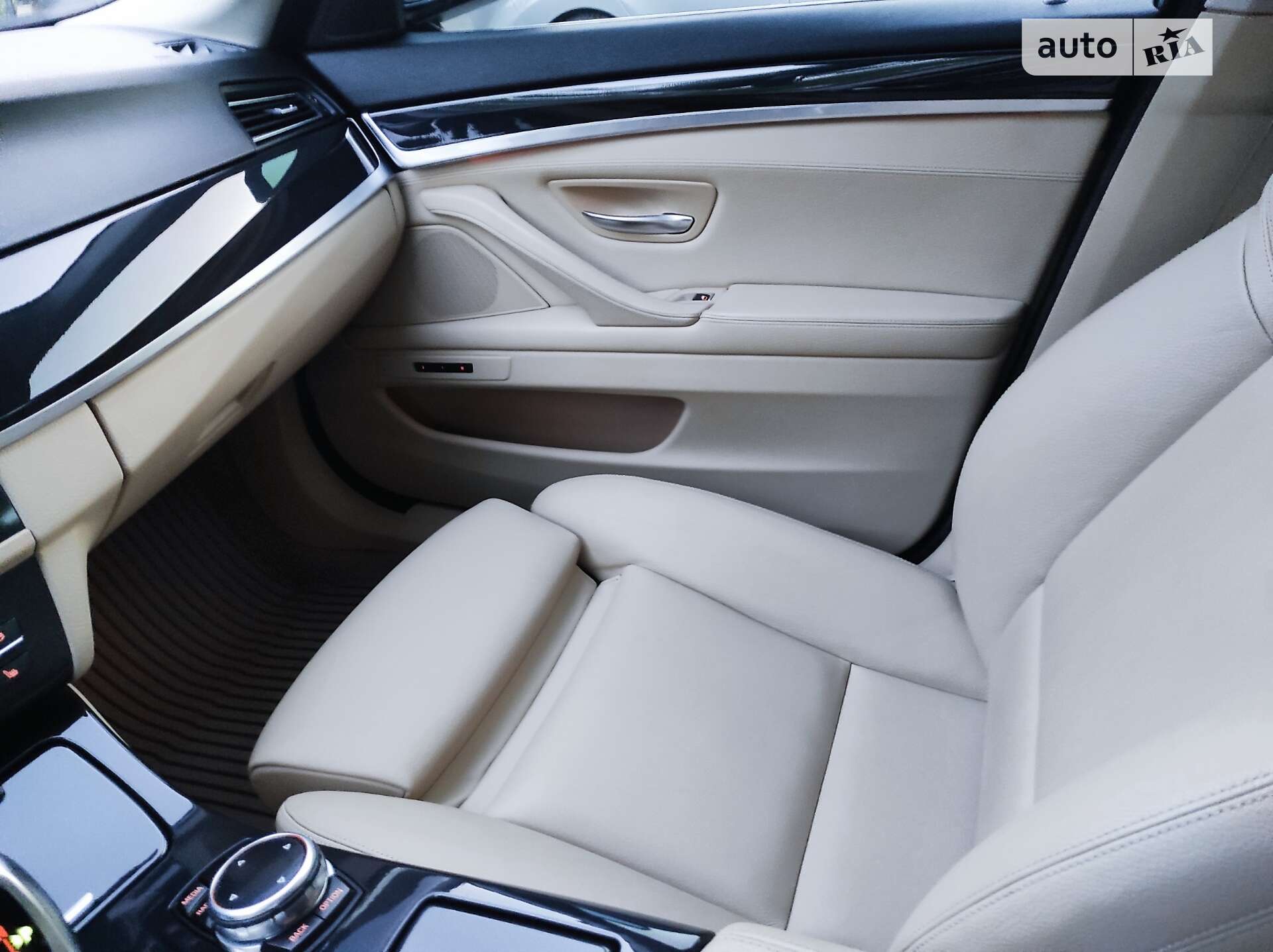 BMW 5 Series 2013 VIN WBA5J91070DZ37357 фото оголошення 9 з 50
