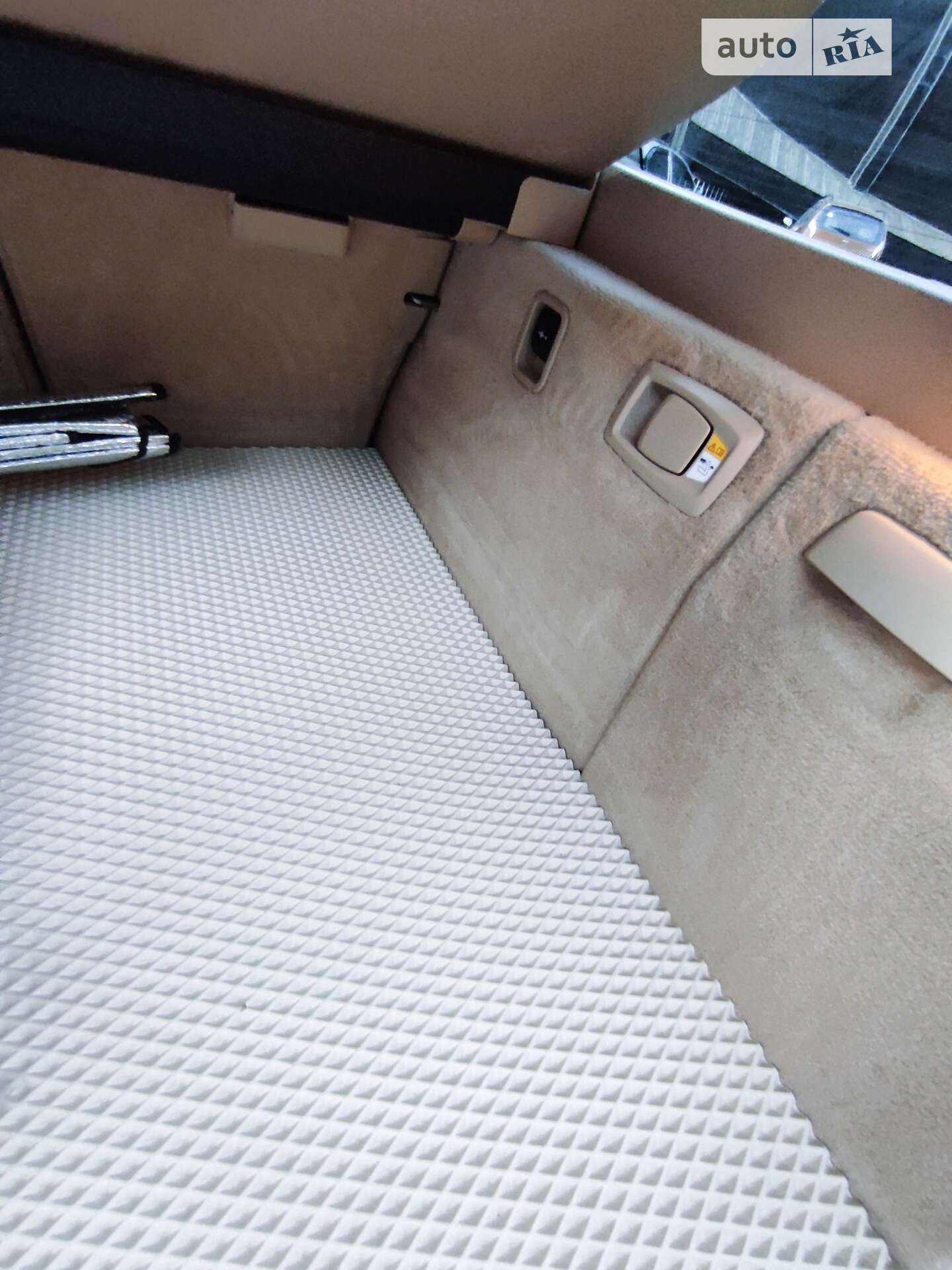 BMW 5 Series 2013 VIN WBA5J91070DZ37357 фото оголошення 22 з 50