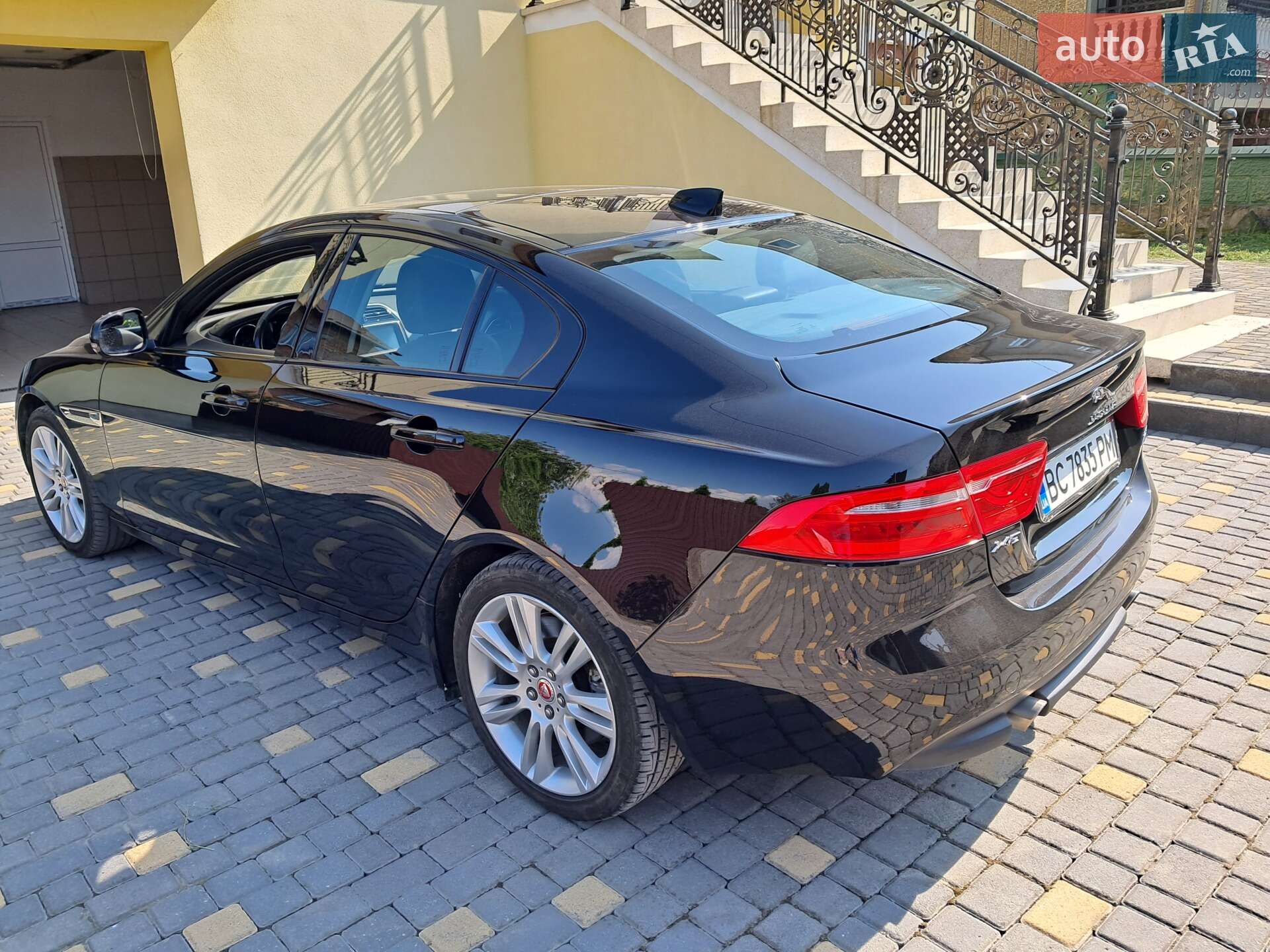 Jaguar XE 2019 VIN SAJAS4FX1KCP52772 фото оголошення 5 з 31
