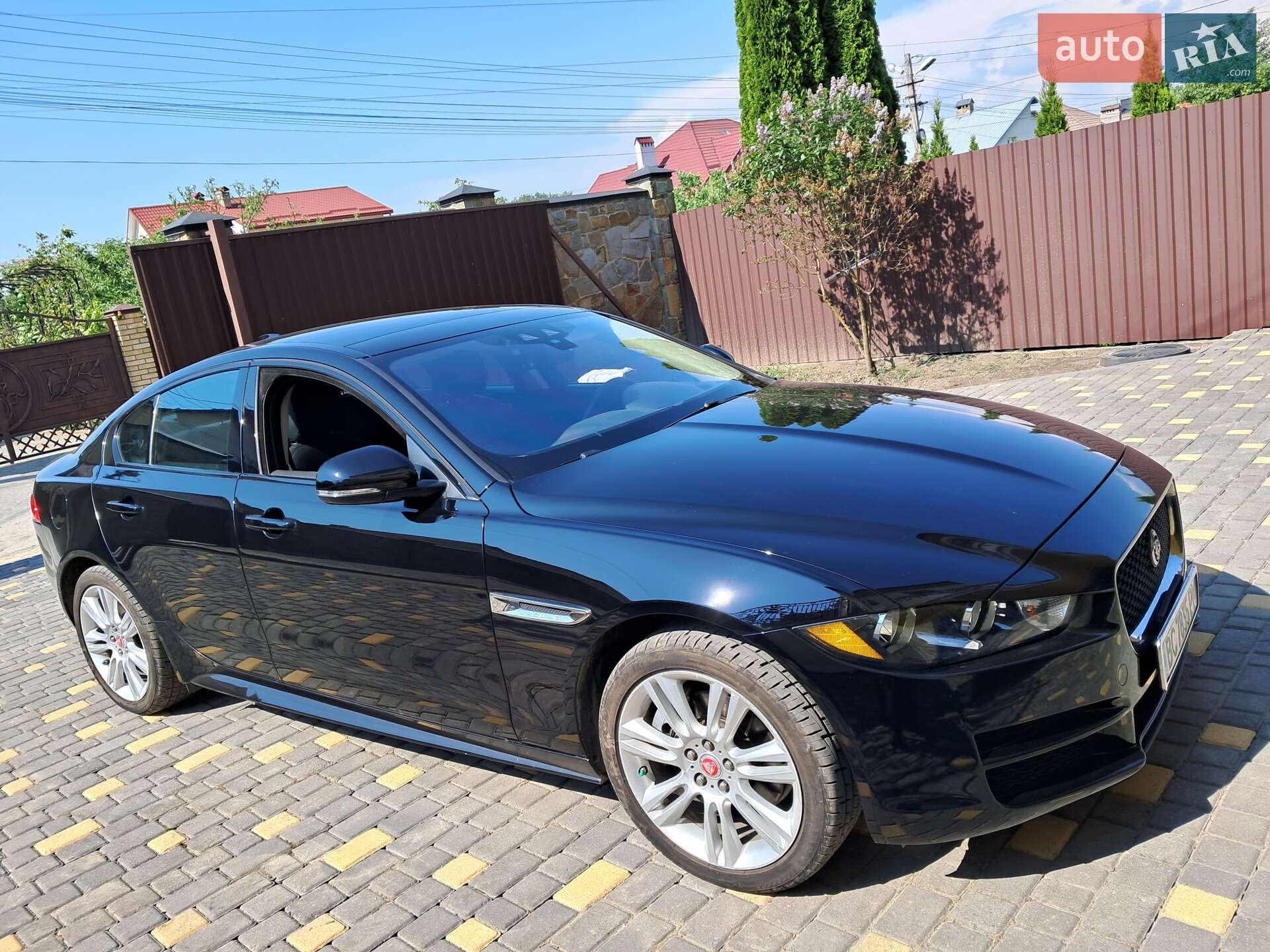 Jaguar XE 2019 VIN SAJAS4FX1KCP52772 фото оголошення 16 з 31