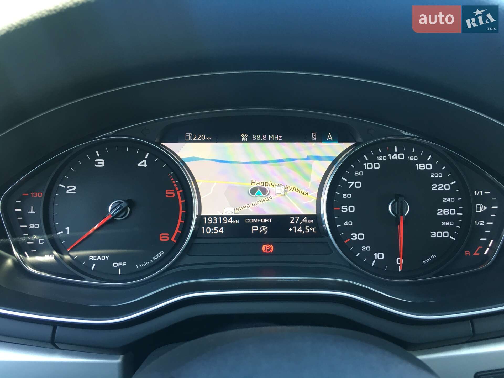 Audi A4 2019 VIN WAUZZZF42LA010990 фото оголошення 8 з 52
