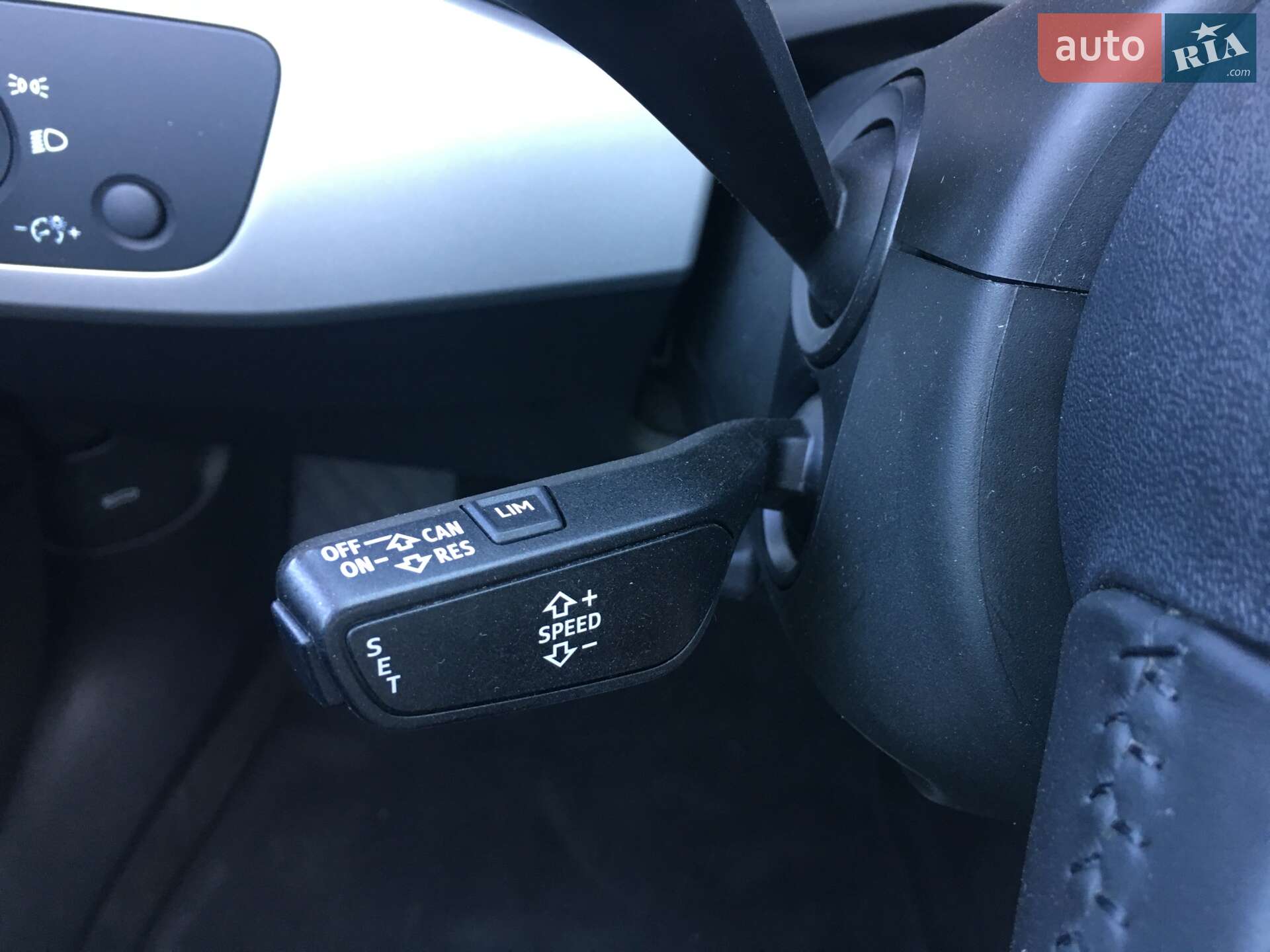 Audi A4 2019 VIN WAUZZZF42LA010990 фото оголошення 10 з 52