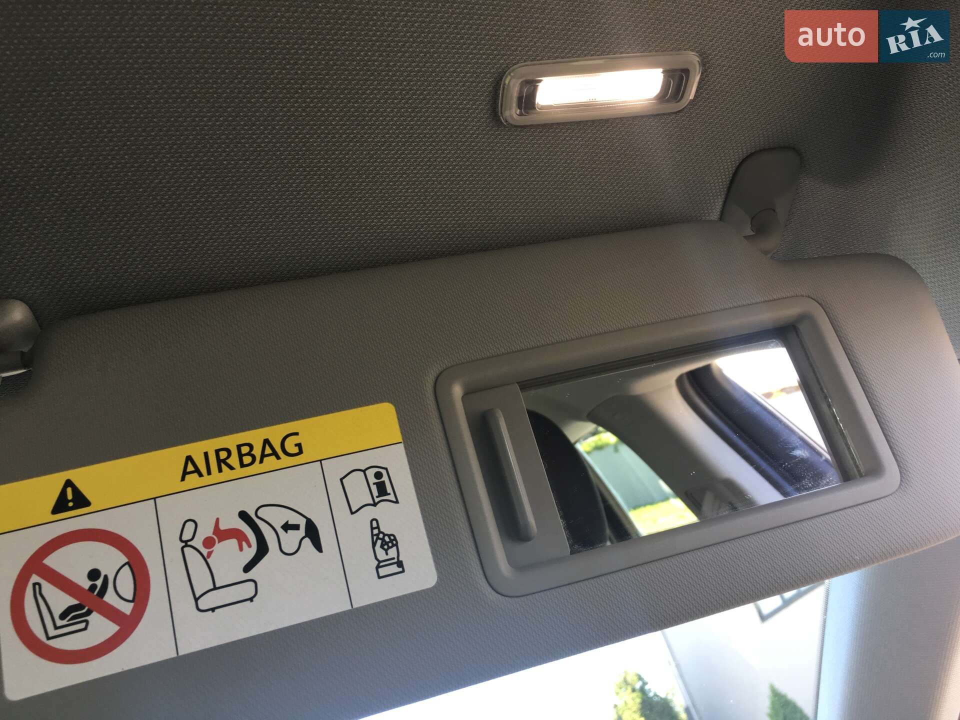 Audi A4 2019 VIN WAUZZZF42LA010990 фото оголошення 36 з 52