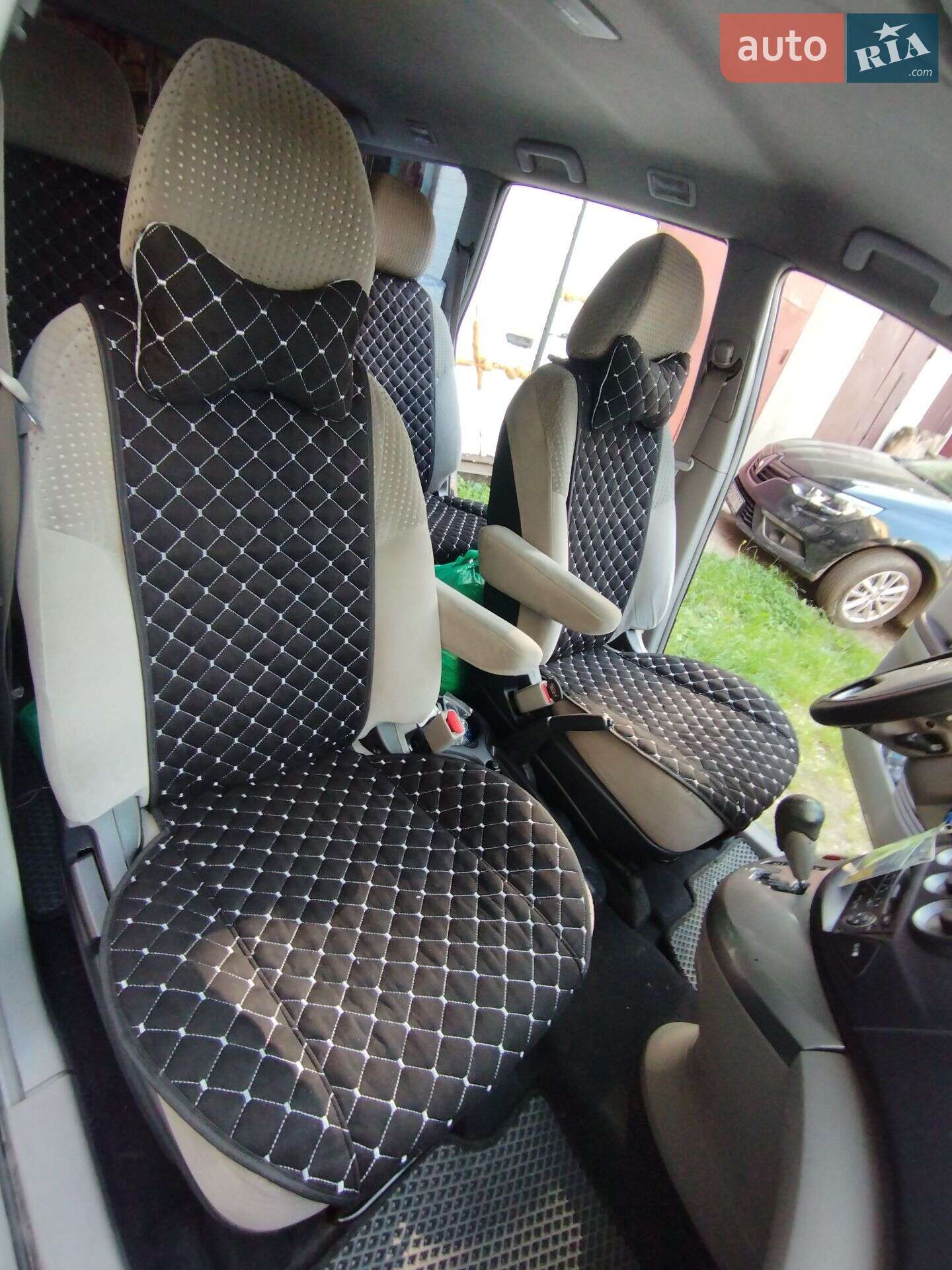 Mitsubishi Grandis 2004 VIN JMBLRNA4W4Z001831 фото оголошення 15 з 34