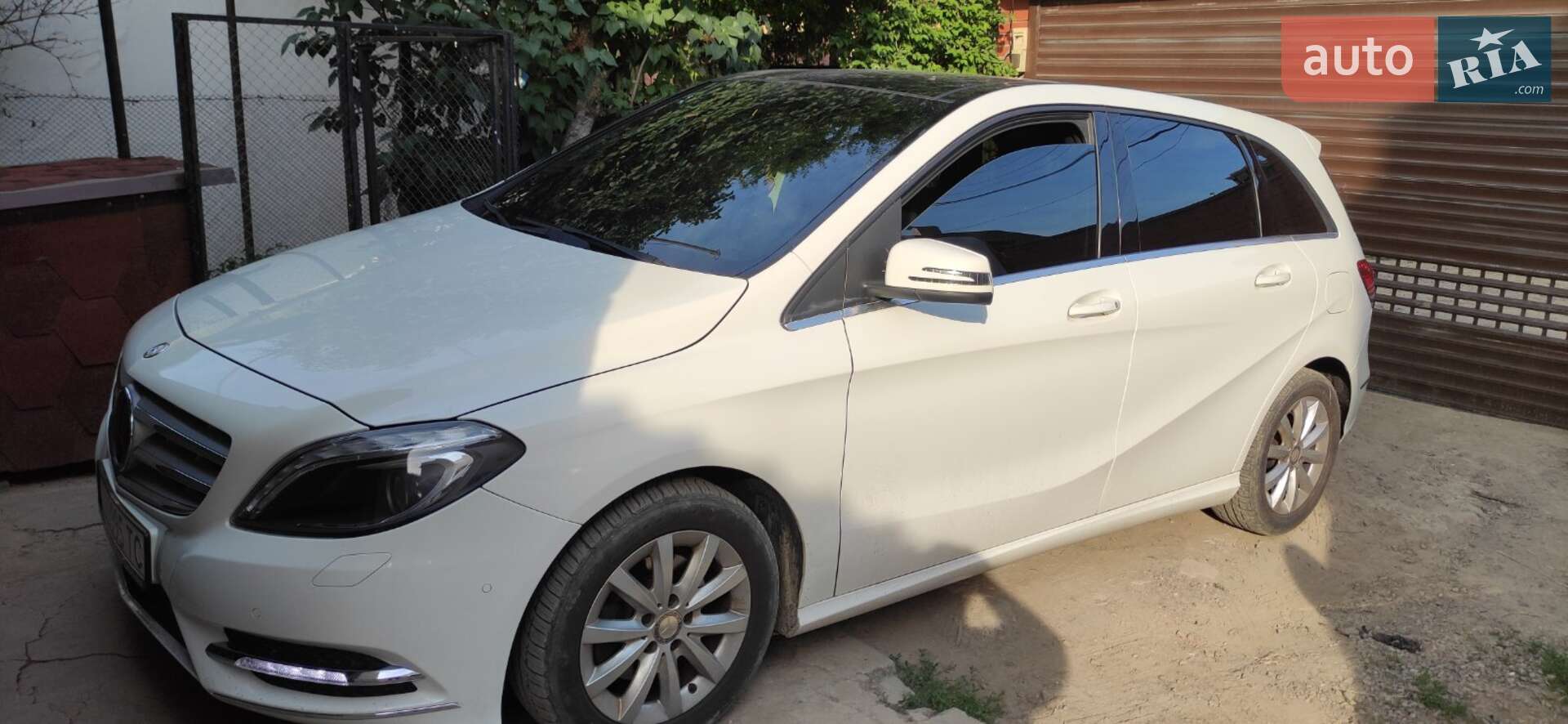 Mercedes-Benz B-Class 2014 VIN WDDMH0BB6FN100727 фото оголошення 6 з 14