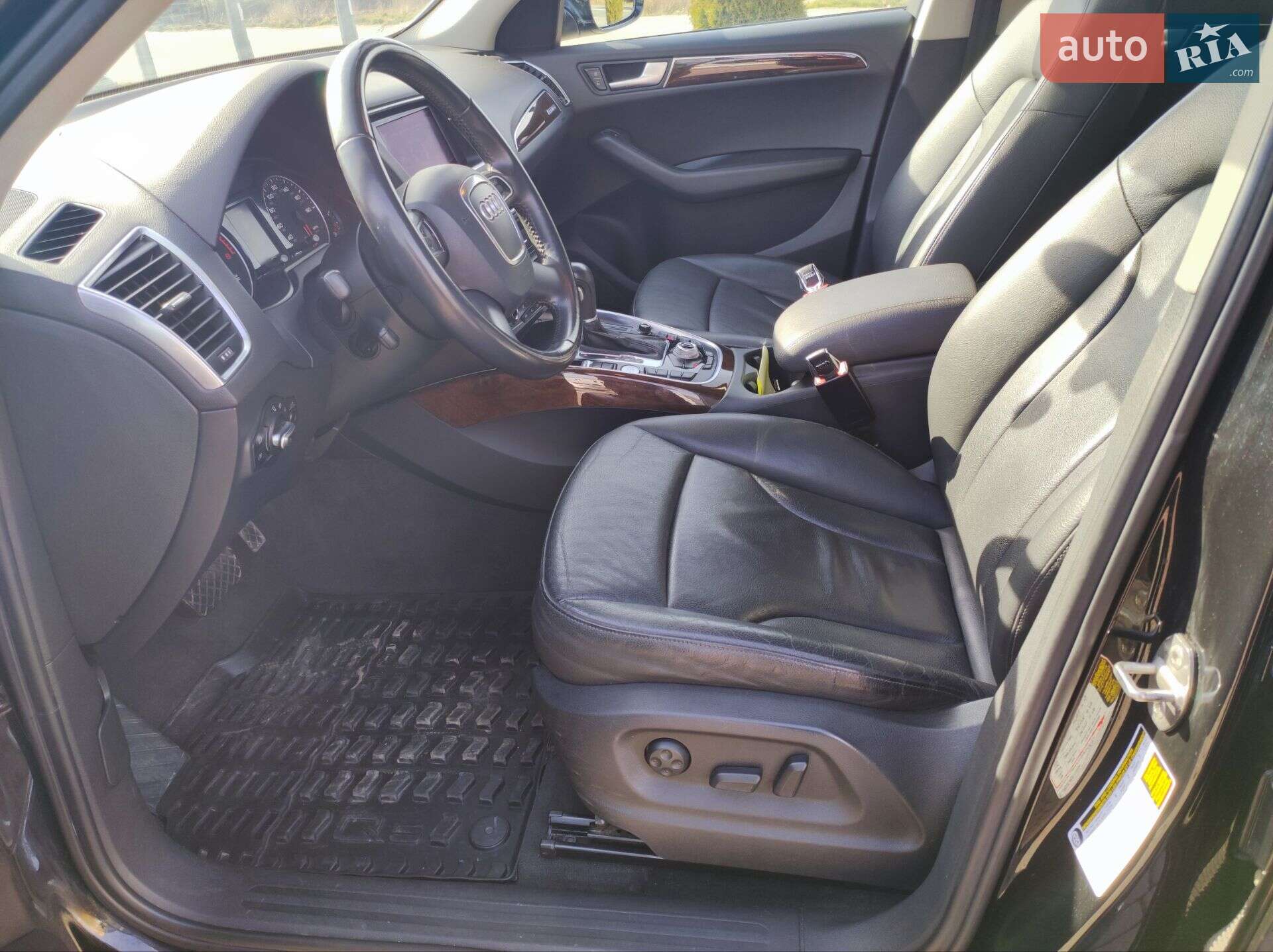 Audi Q5 2012 VIN WA1LFAFP1CA128083 фото оголошення 29 з 46