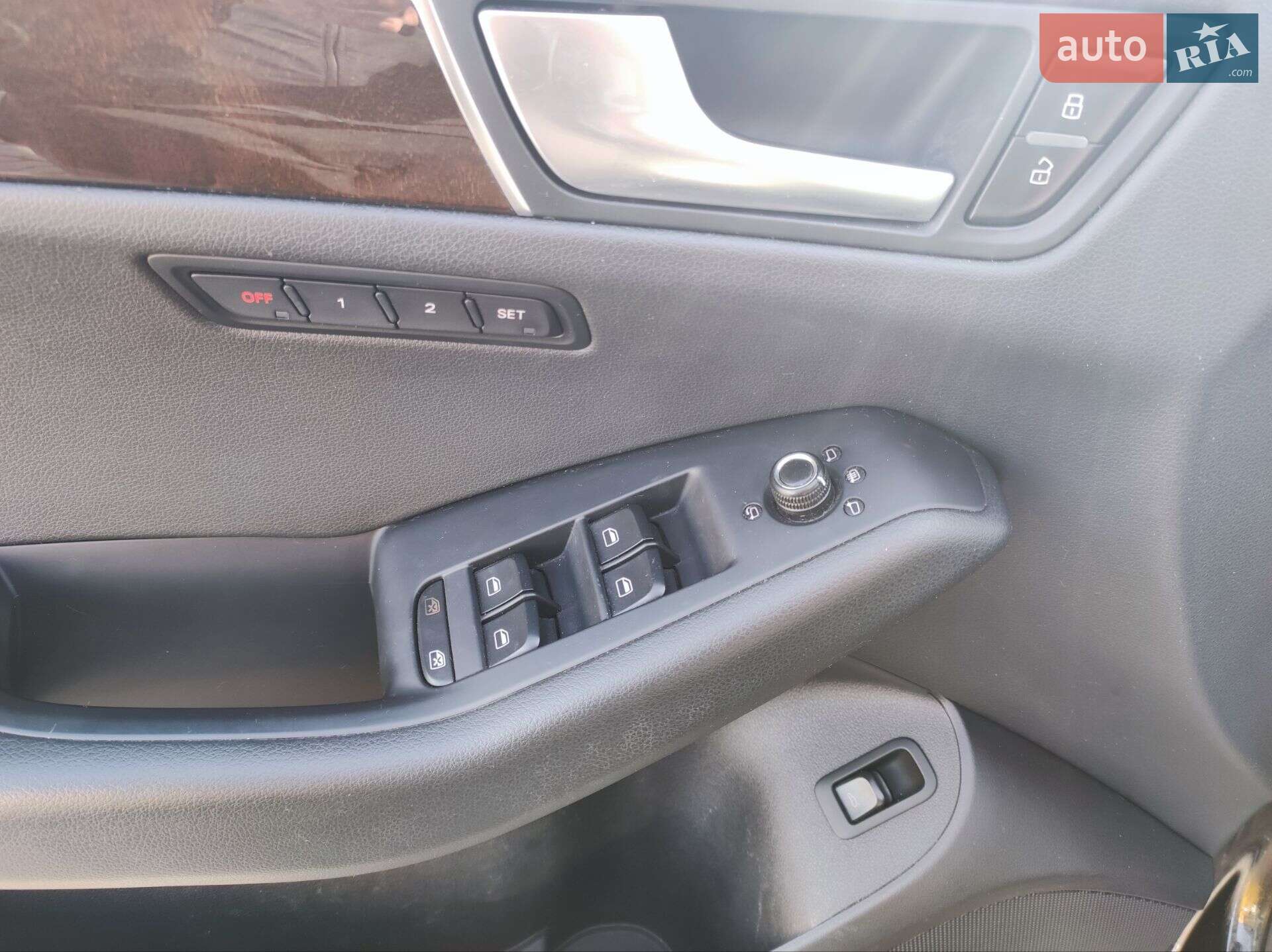 Audi Q5 2012 VIN WA1LFAFP1CA128083 фото оголошення 28 з 46