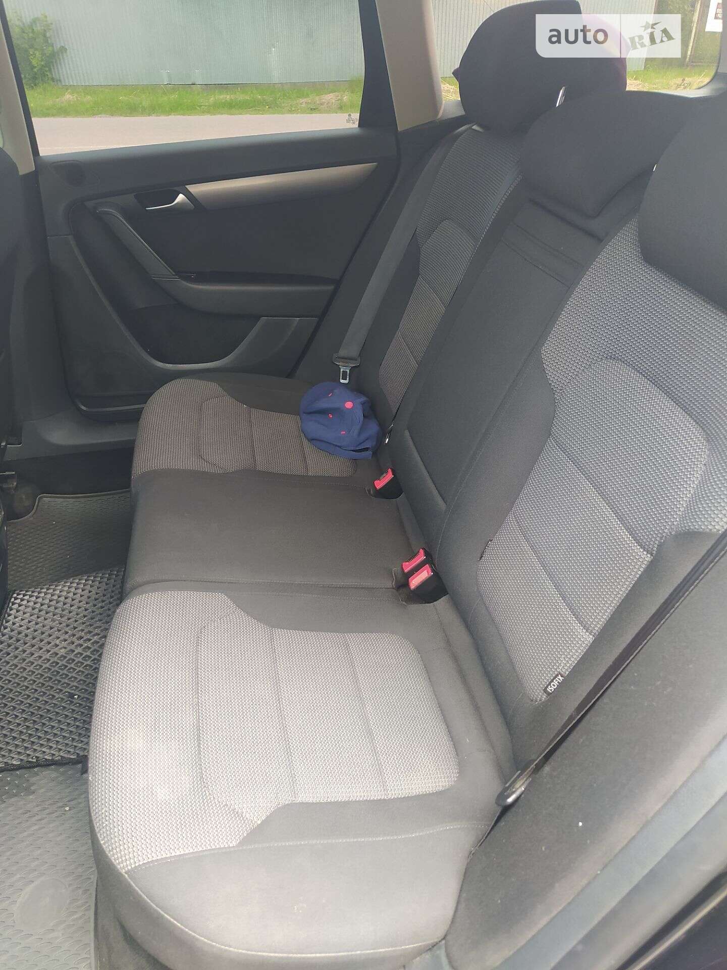 Volkswagen Passat 2011 VIN WVWZZZ3CZCE063642 фото оголошення 4 з 36