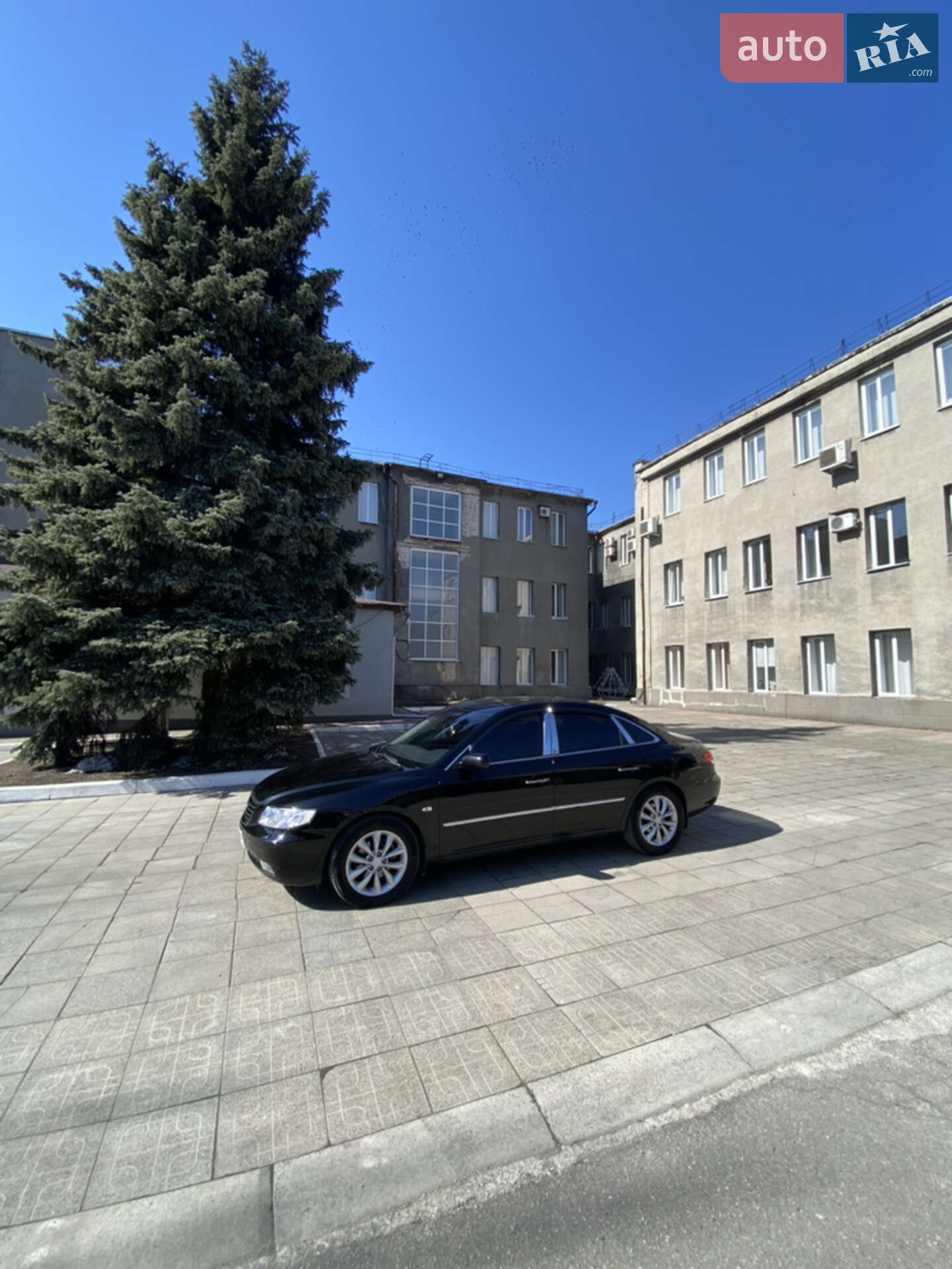 Hyundai Grandeur 2008 VIN KMHFC41DP8A308997 фото оголошення 2 з 10