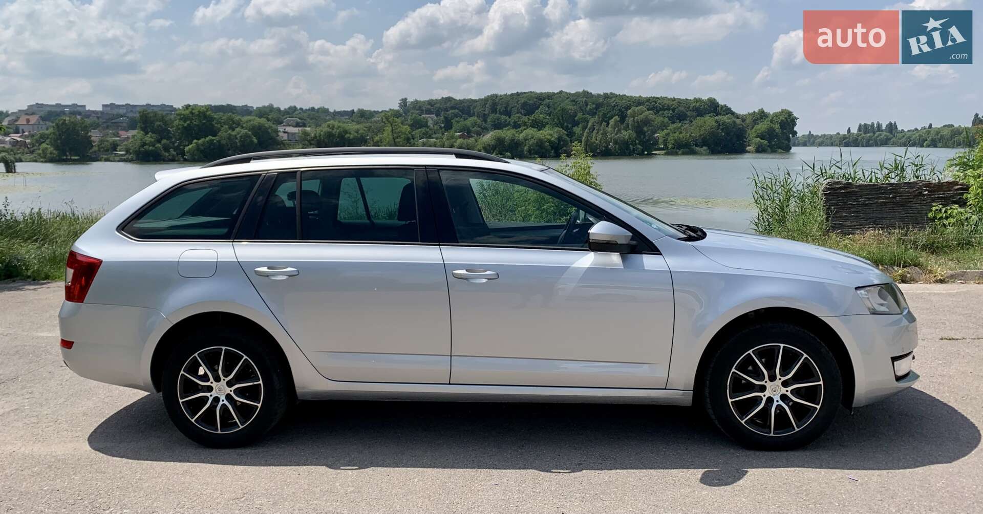 Skoda Octavia 2016 VIN TMBJG7NE3H0007999 фото оголошення 6 з 36