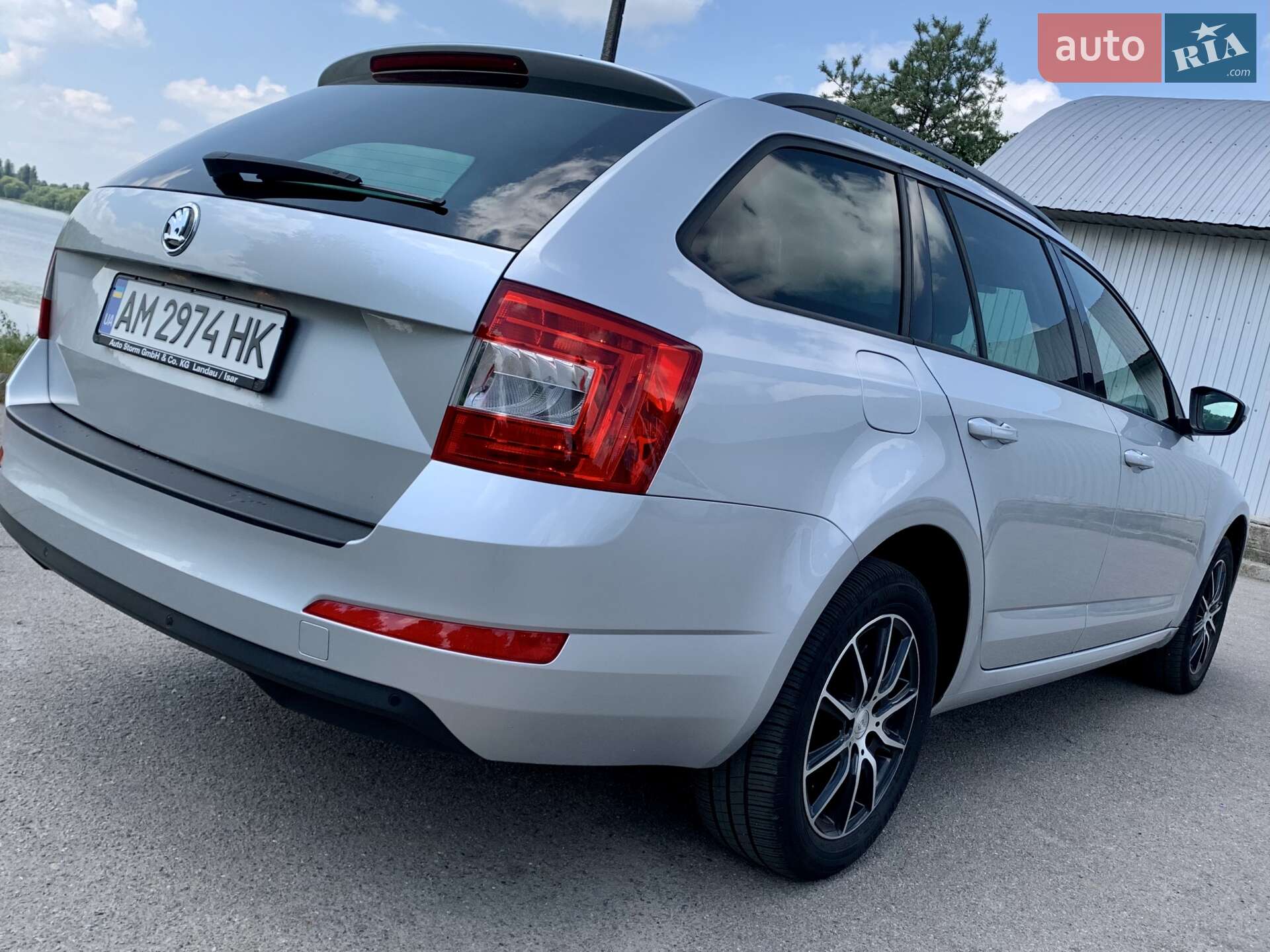 Skoda Octavia 2016 VIN TMBJG7NE3H0007999 фото оголошення 7 з 36