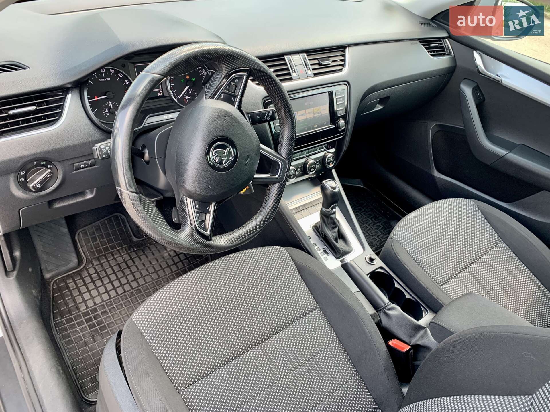 Skoda Octavia 2016 VIN TMBJG7NE3H0007999 фото оголошення 15 з 36