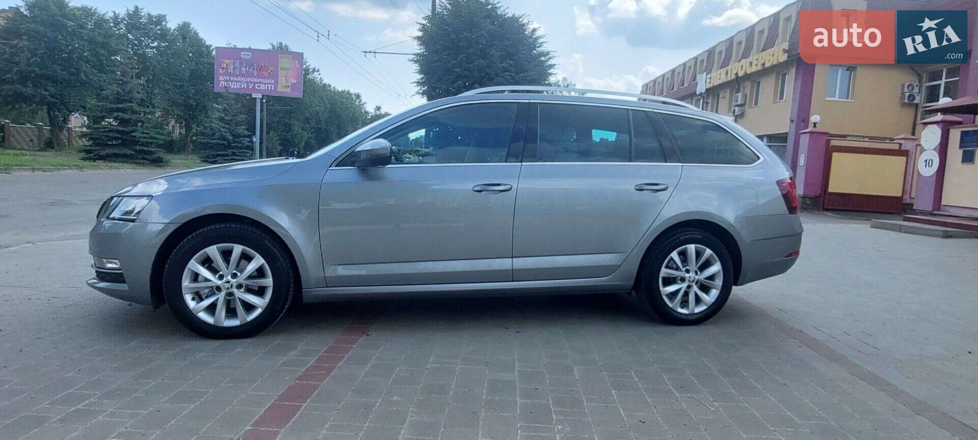 Skoda Octavia 2018 VIN TMBJG7NE3K0027578 фото оголошення 4 з 21