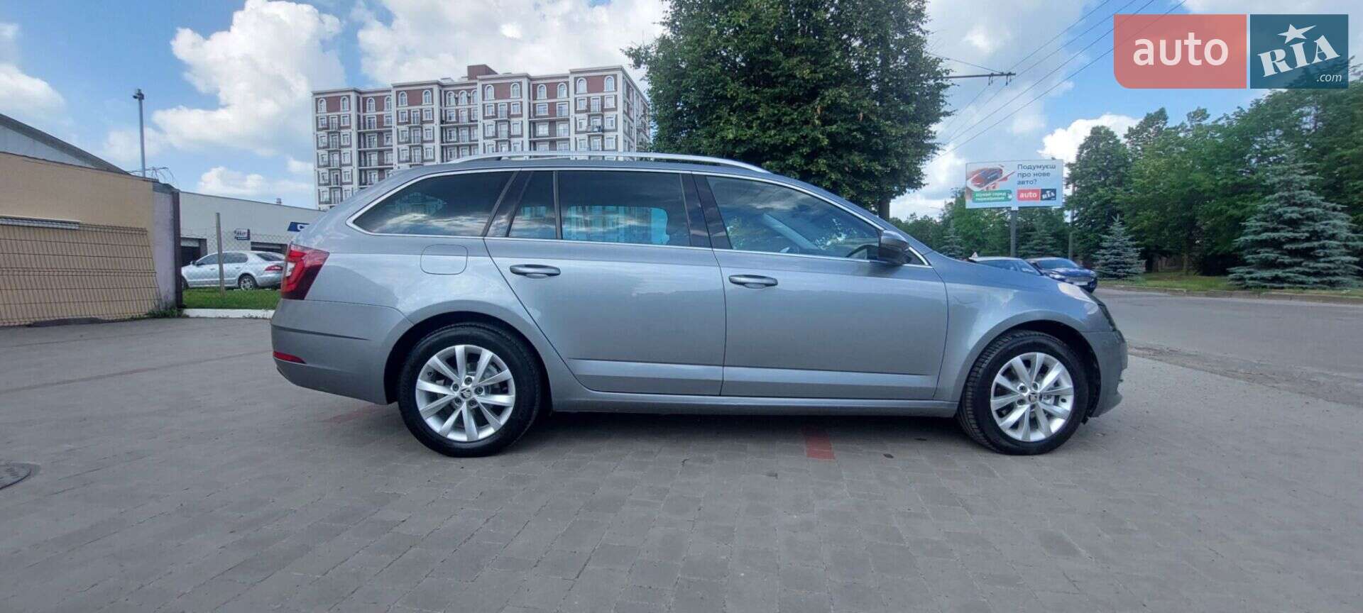 Skoda Octavia 2018 VIN TMBJG7NE3K0027578 фото оголошення 10 з 21
