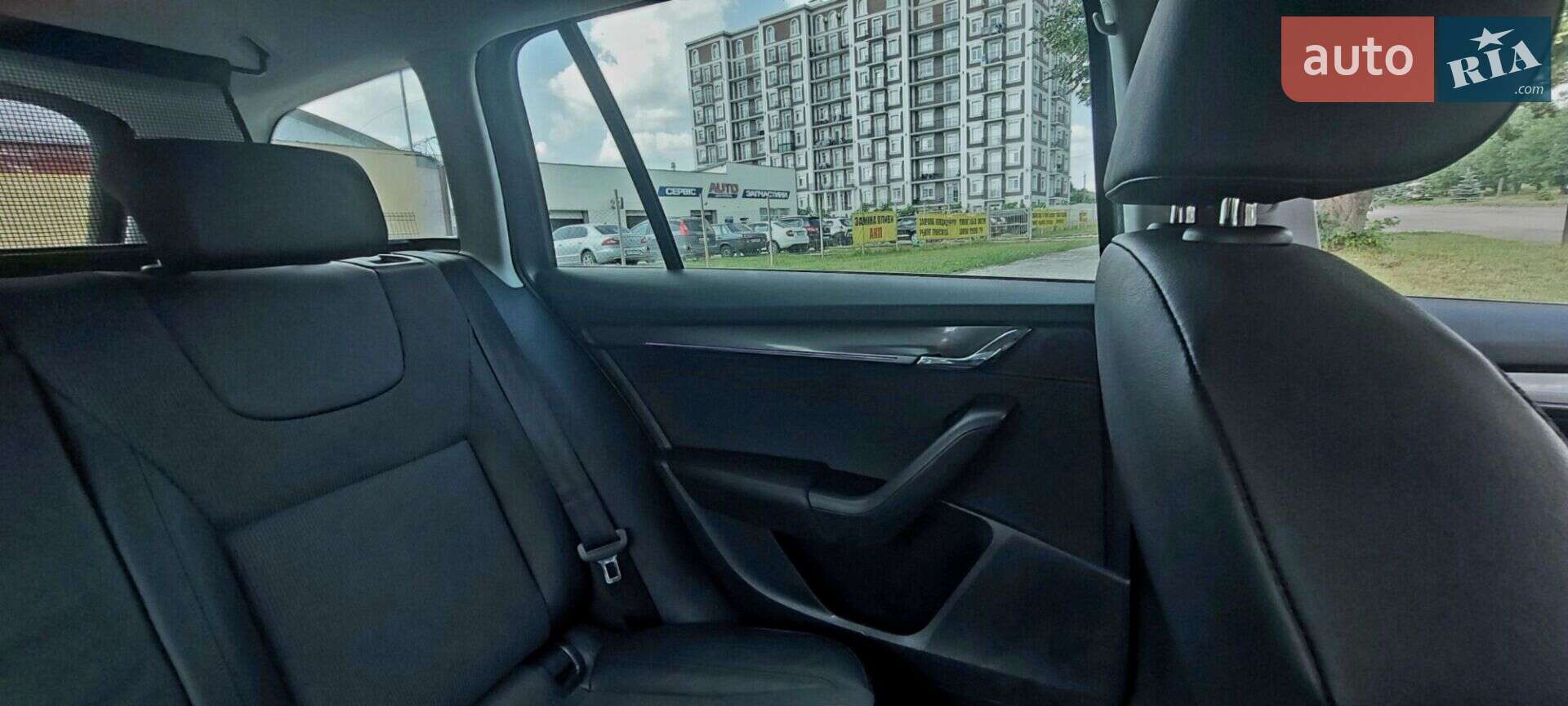 Skoda Octavia 2018 VIN TMBJG7NE3K0027578 фото оголошення 16 з 21